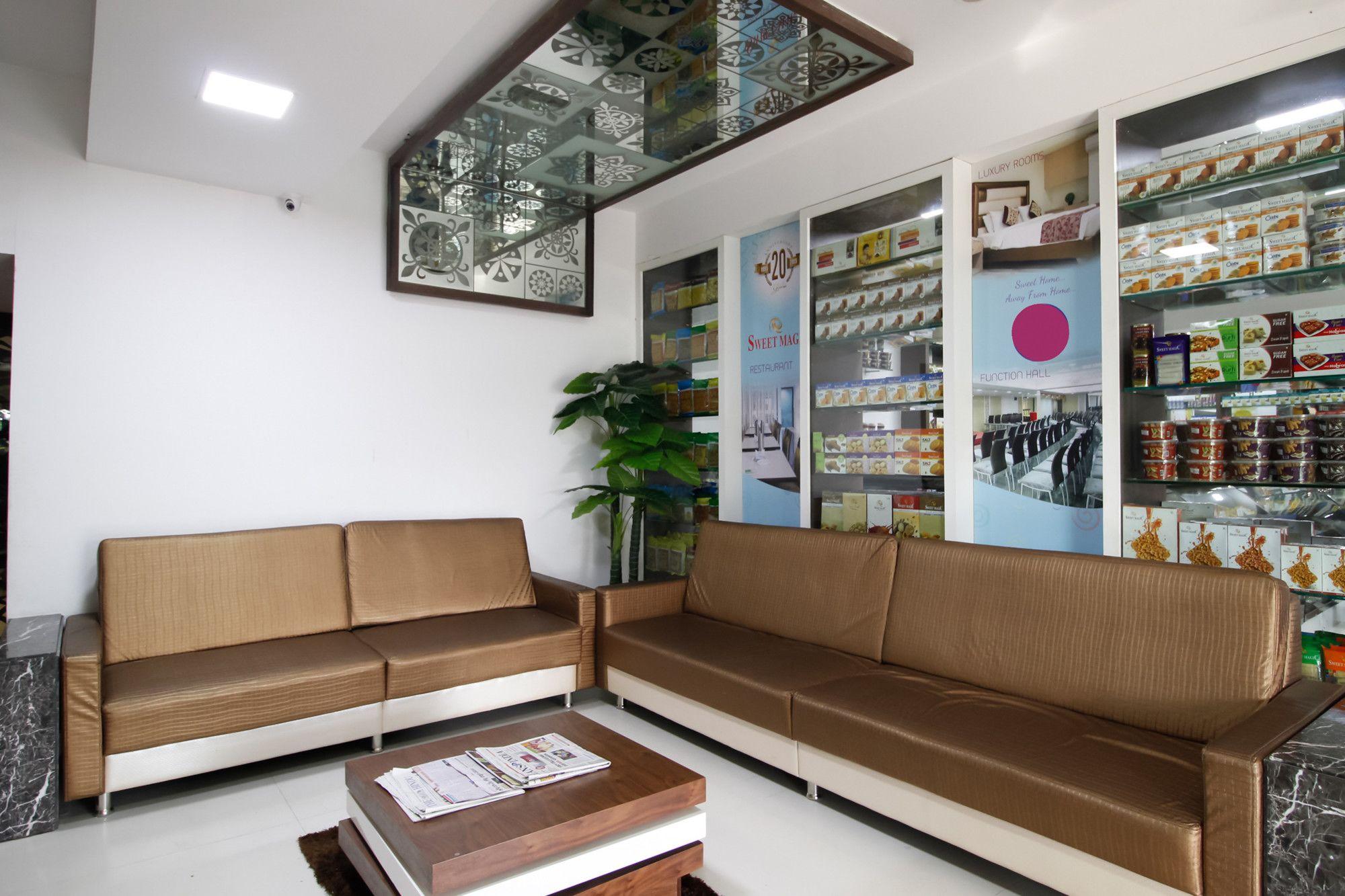 Vista Lobby OYO 3373 AVS Sweet Magic