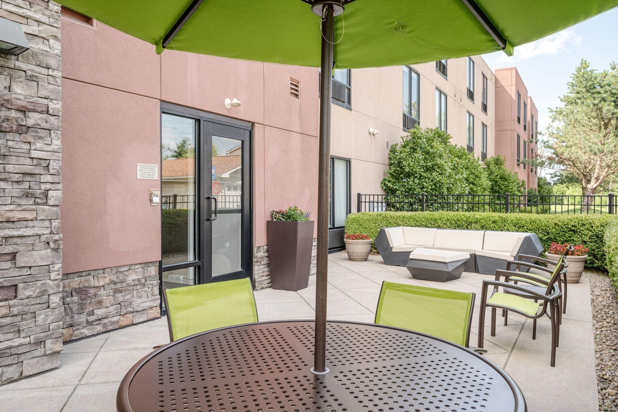 Vista Exterior SpringHill Suites by Marriott Terre Haute