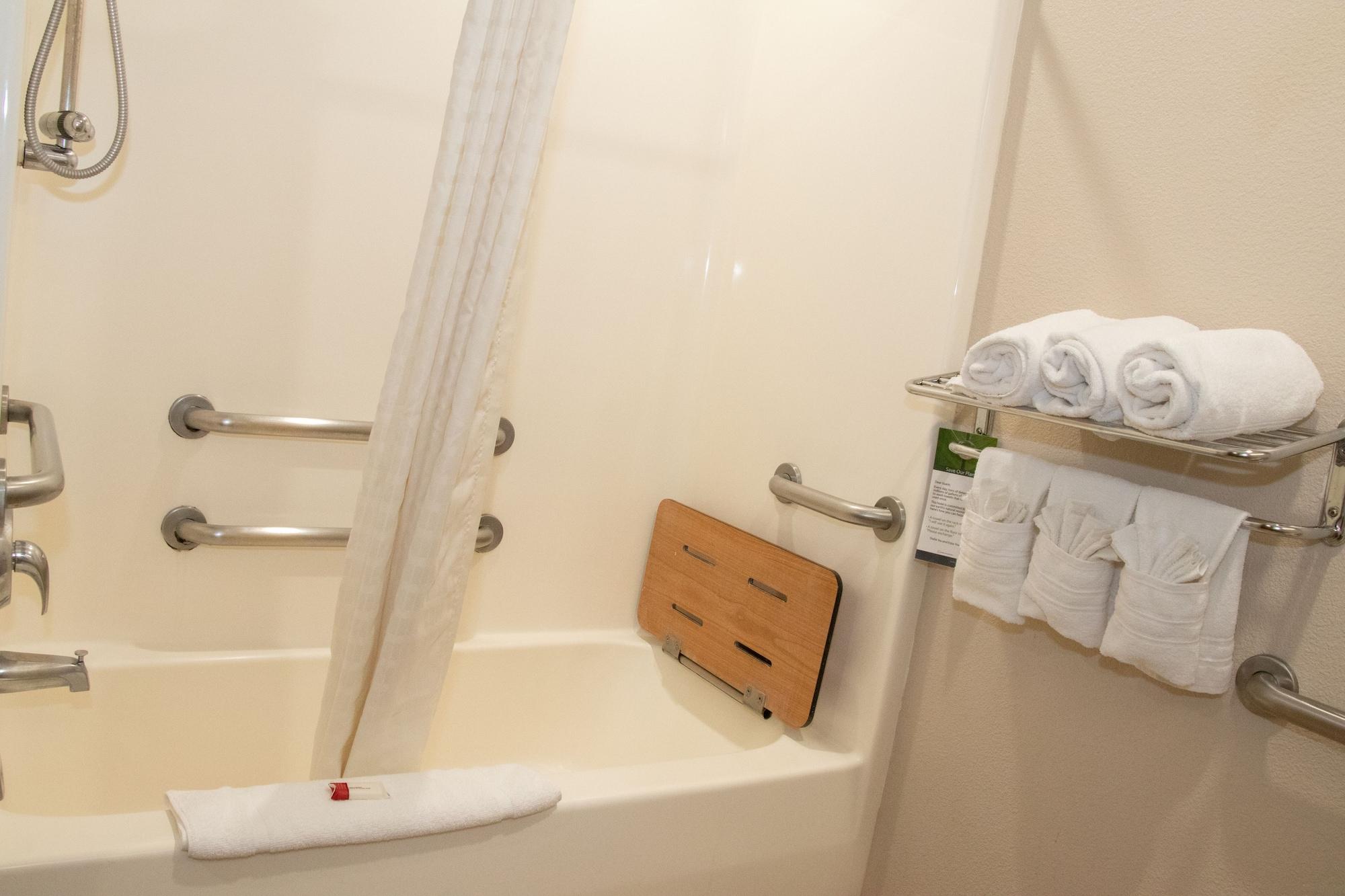 Equipamiento de Habitación Microtel Inn & Suites by Wyndham Lodi/North Stockton
