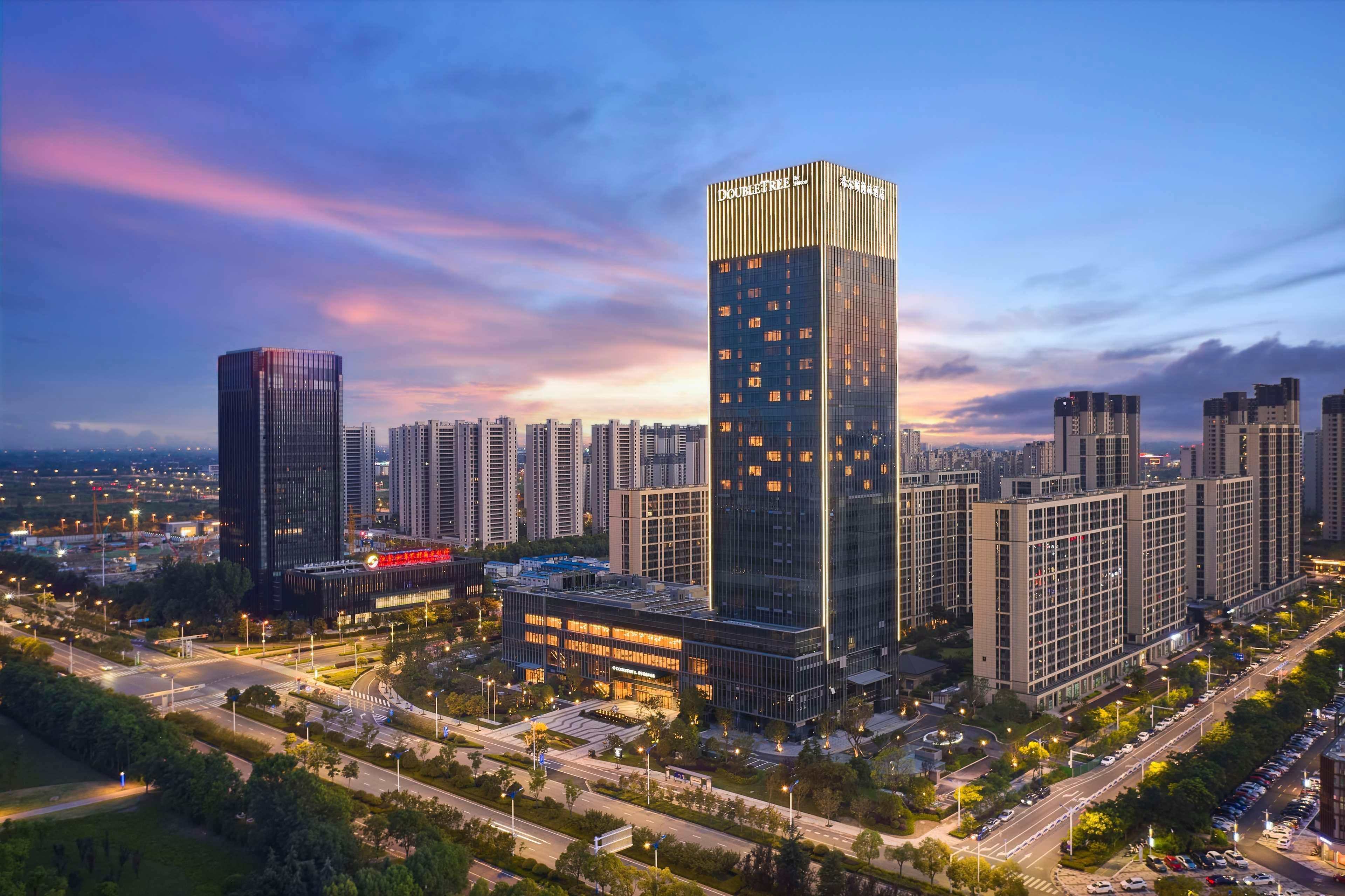 Vista Exterior Doubletree By Hilton Rugao