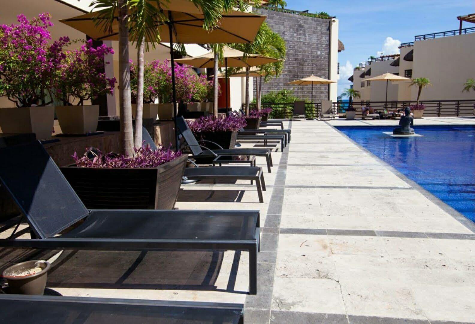 Vista Exterior Aldea Thai Oceanview Penthouses