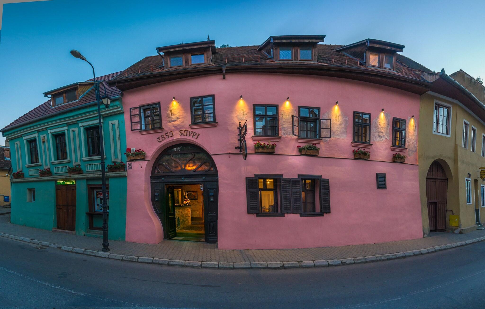 Varios Casa Savri