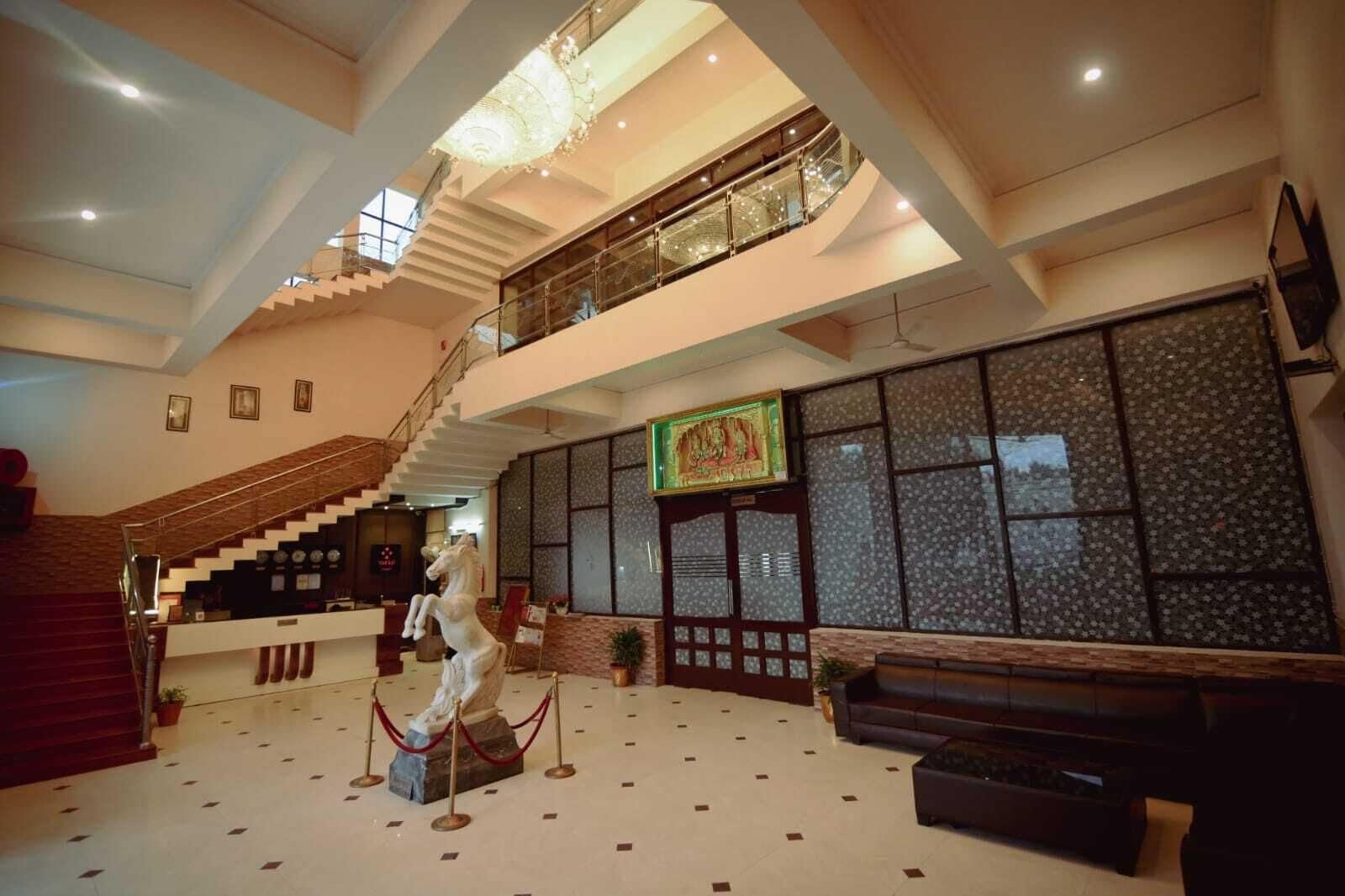 Vista Lobby Taraji Resort Hotel and Restaurant