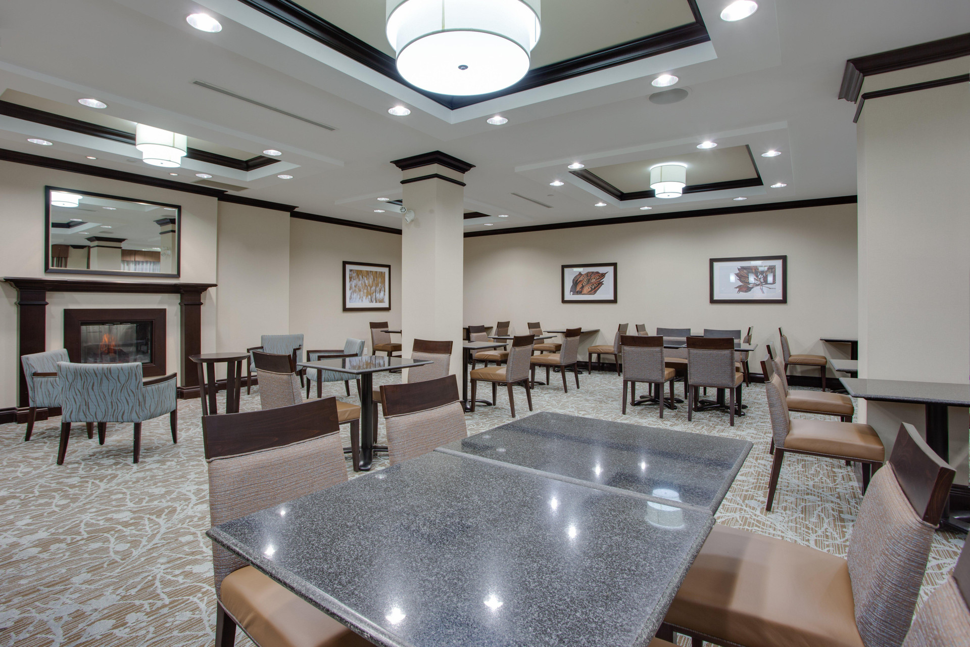 Restaurant Holiday Inn Express & Suites Ottawa East - Orleans by IHG
