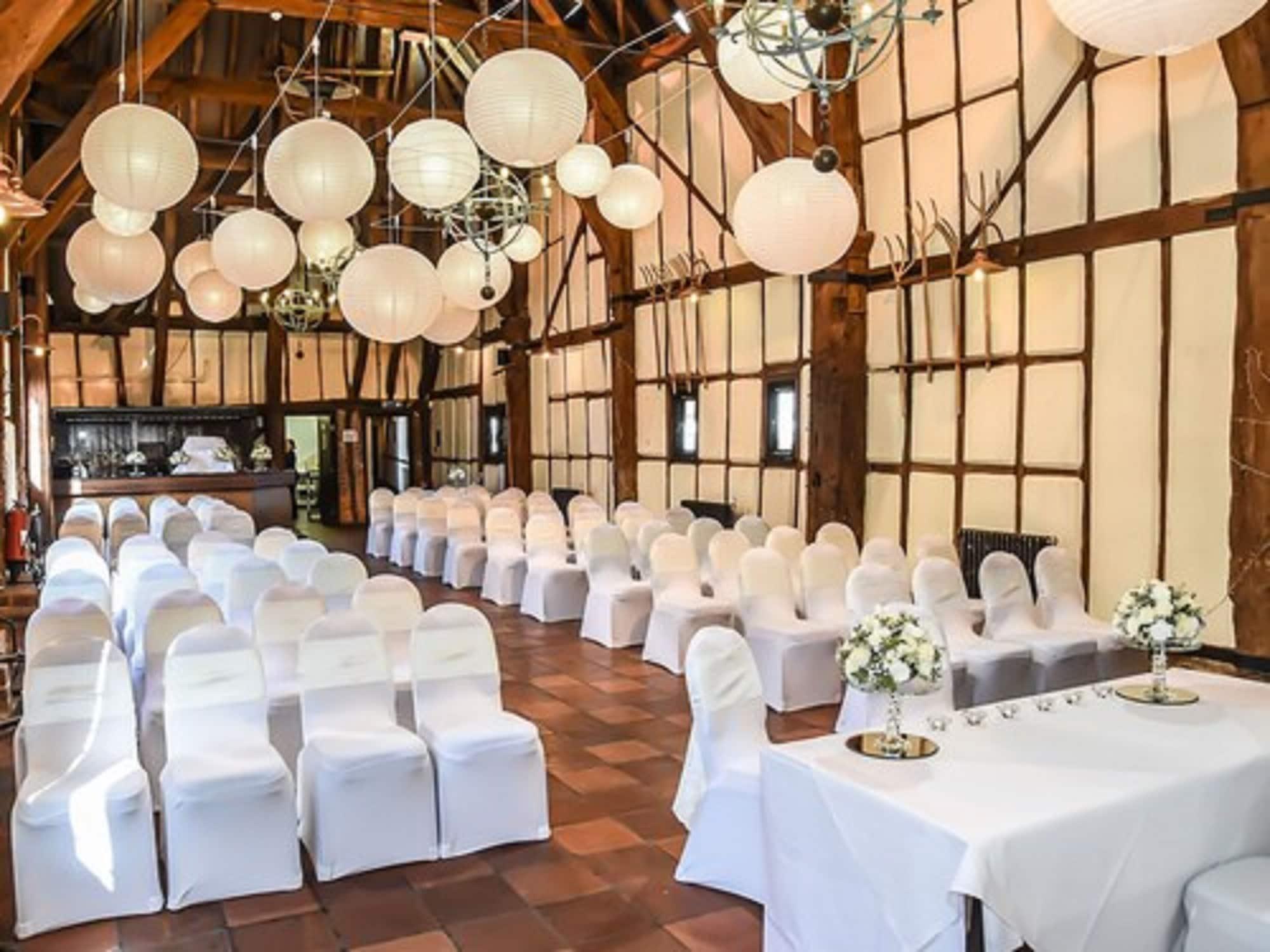 Salón de Baile The Kingfisher Pub and Hotel