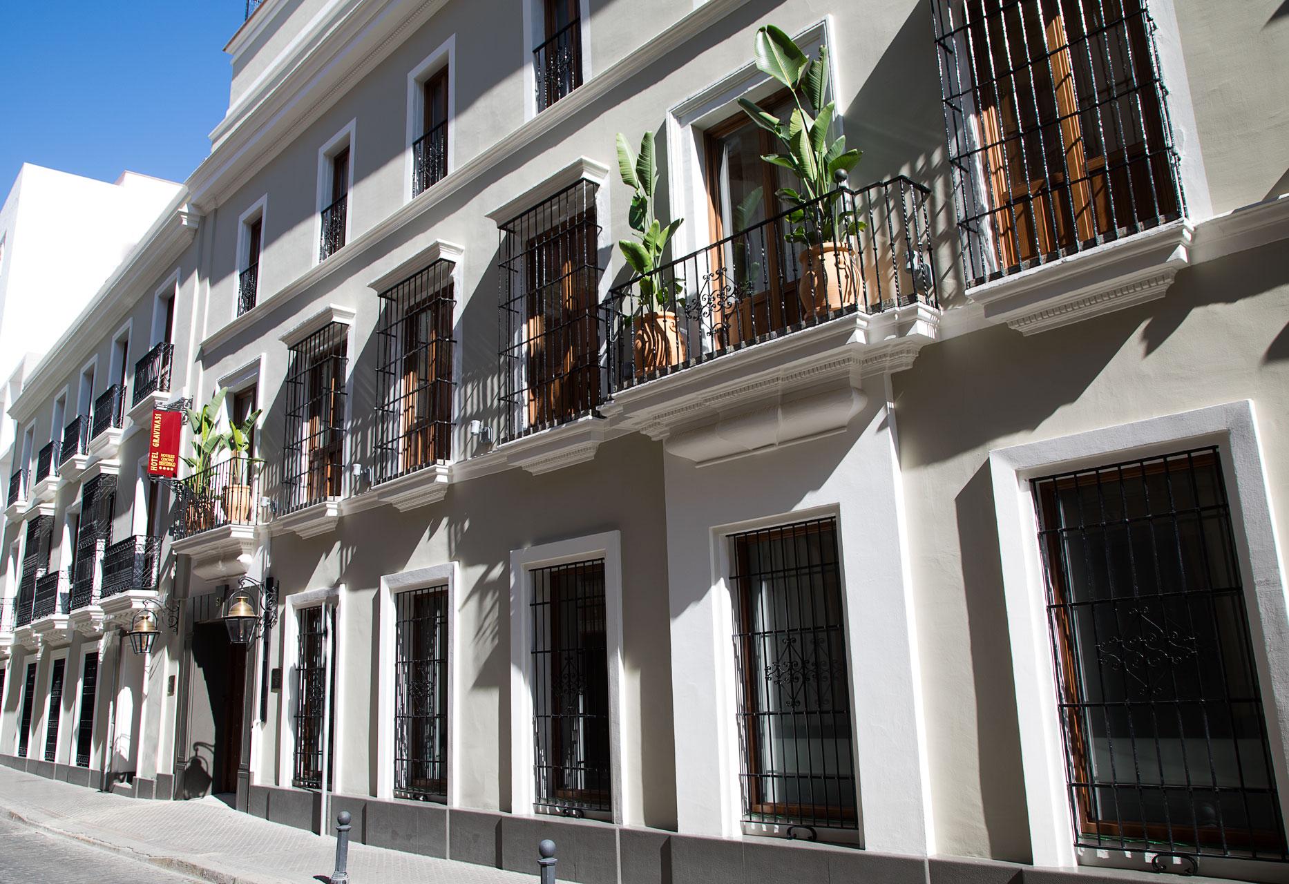 Vista Exterior Hotel Gravina 51
