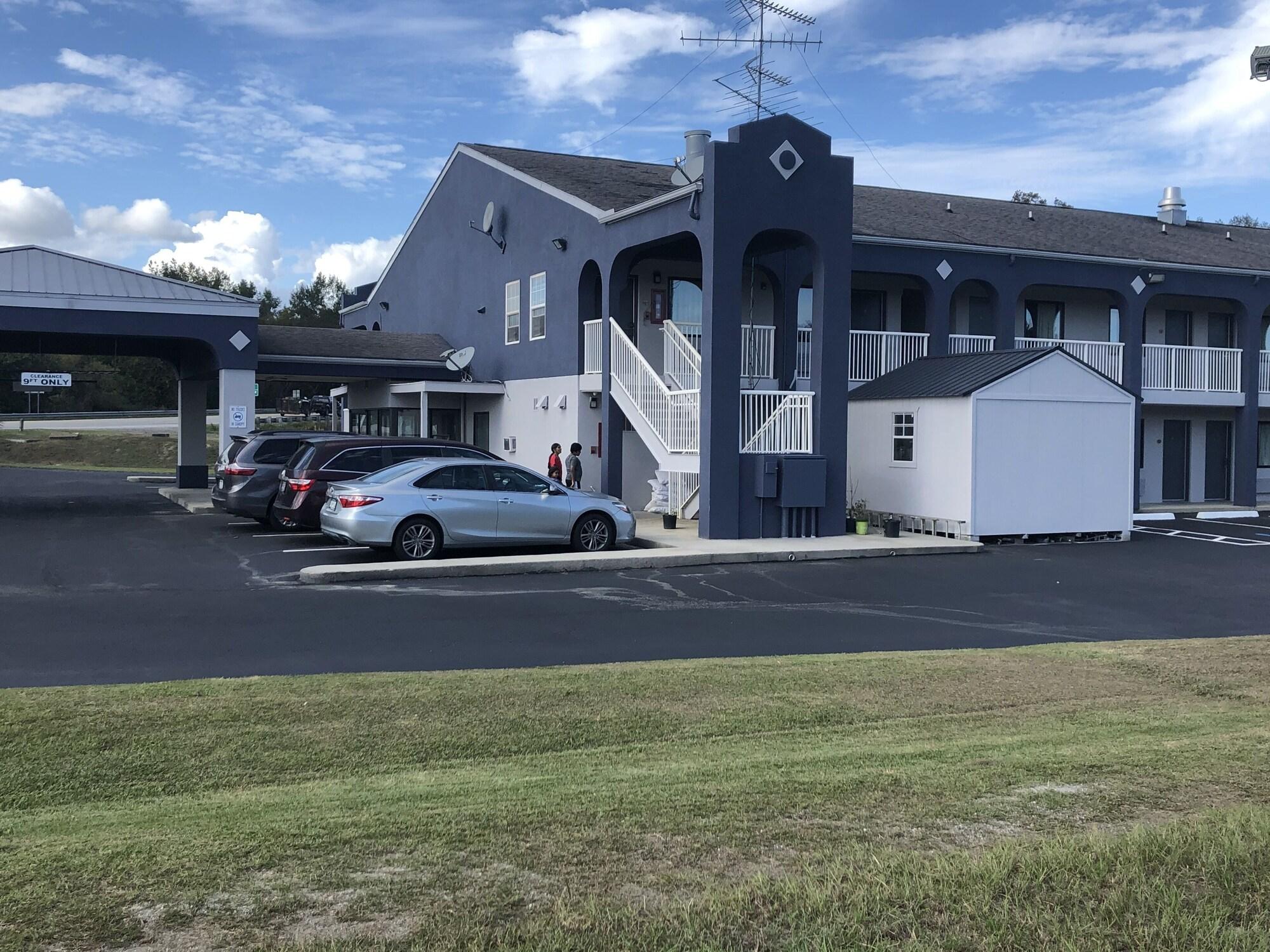 Vista Exterior Budget Inn Timmonsville