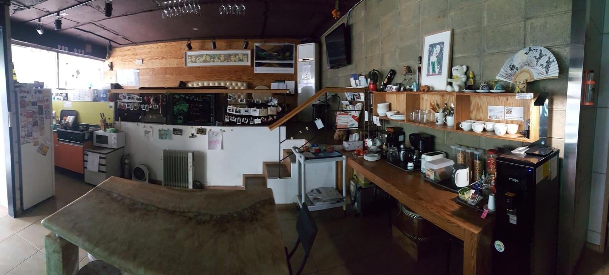 Bar/Salón NeaRest Guesthouse in Jeonju - Hostel