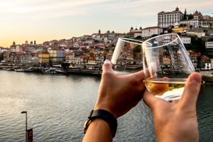 undefined - Voo para Porto