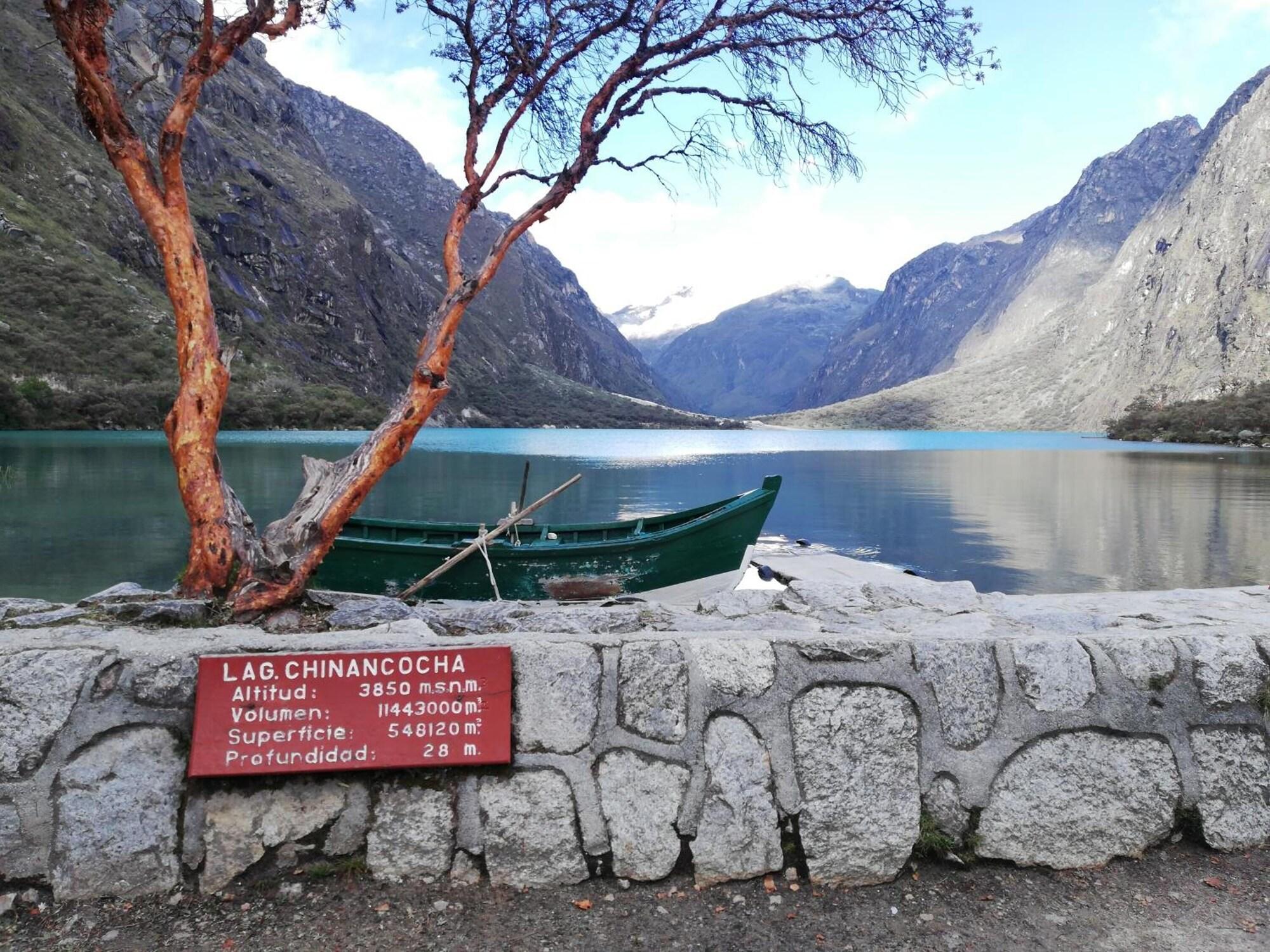 Varios Artesonraju Hostel Huaraz