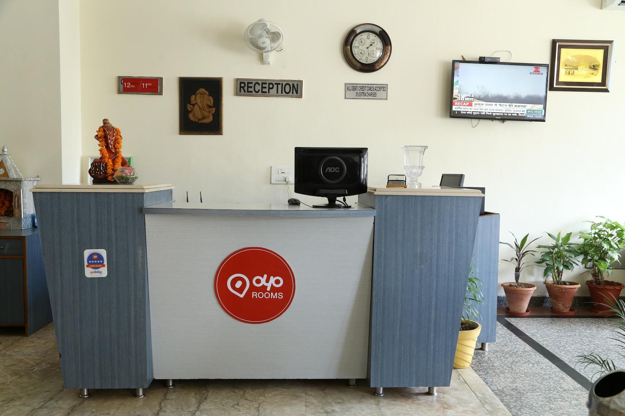 Vista Lobby OYO Rooms Sector 42 Chandigarh
