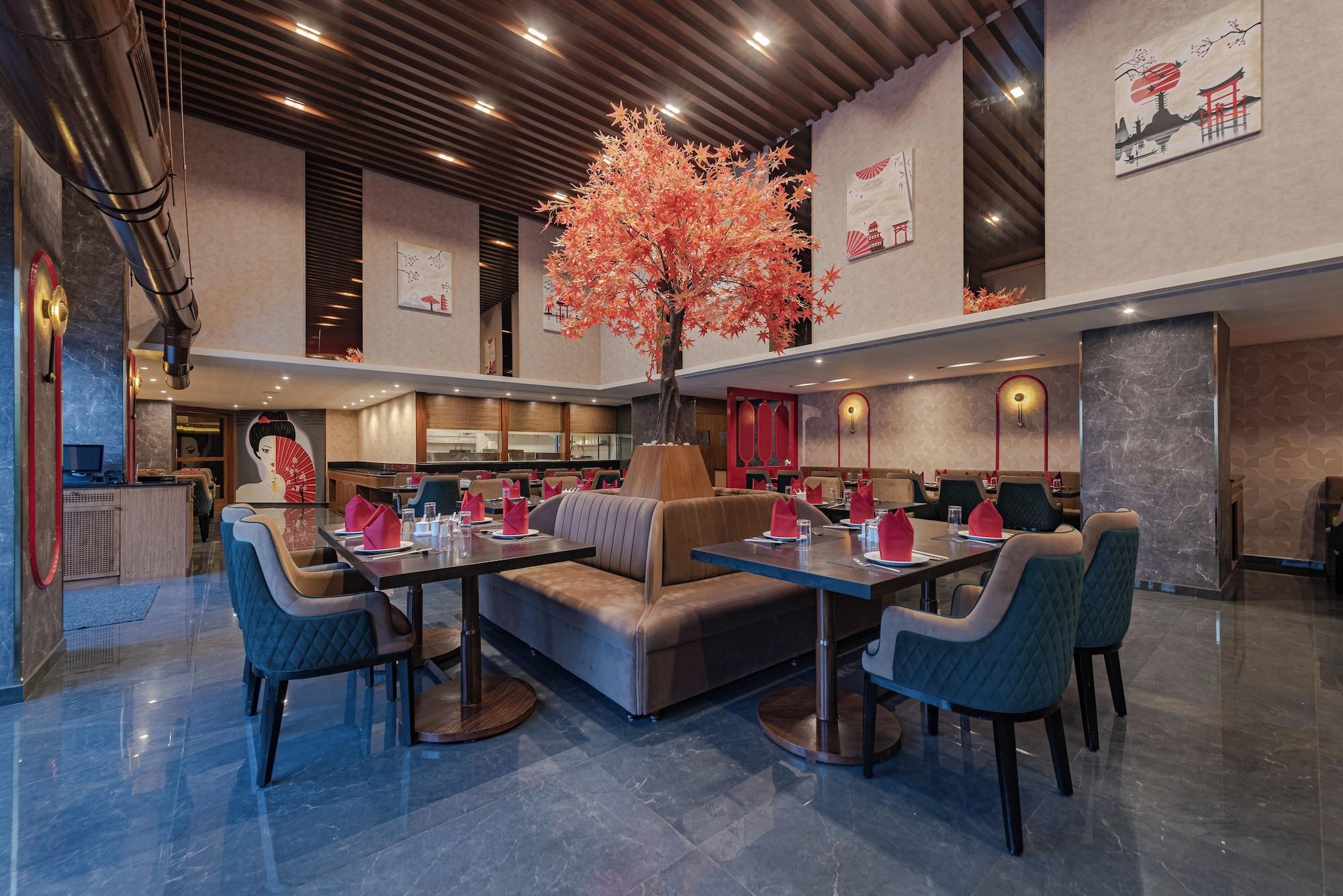 Restaurant Goldfinch Hotel Mangalore