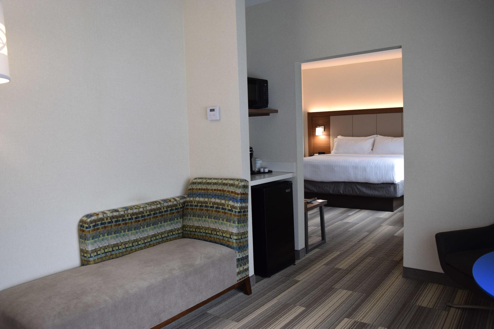 Habitación Holiday Inn Express & Suites Ithaca by IHG