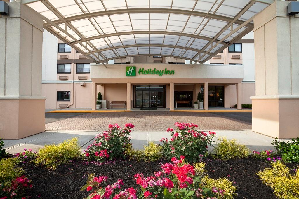Vista Exterior Hampton Inn Newark Airport