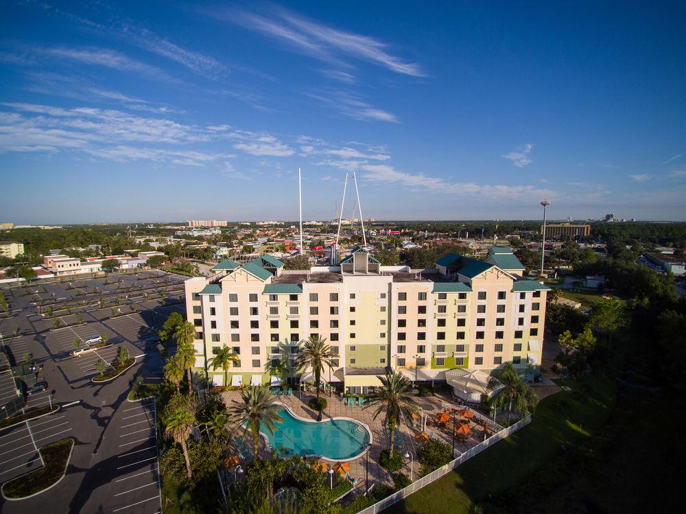 Hotel Comfort Suites Maingate East