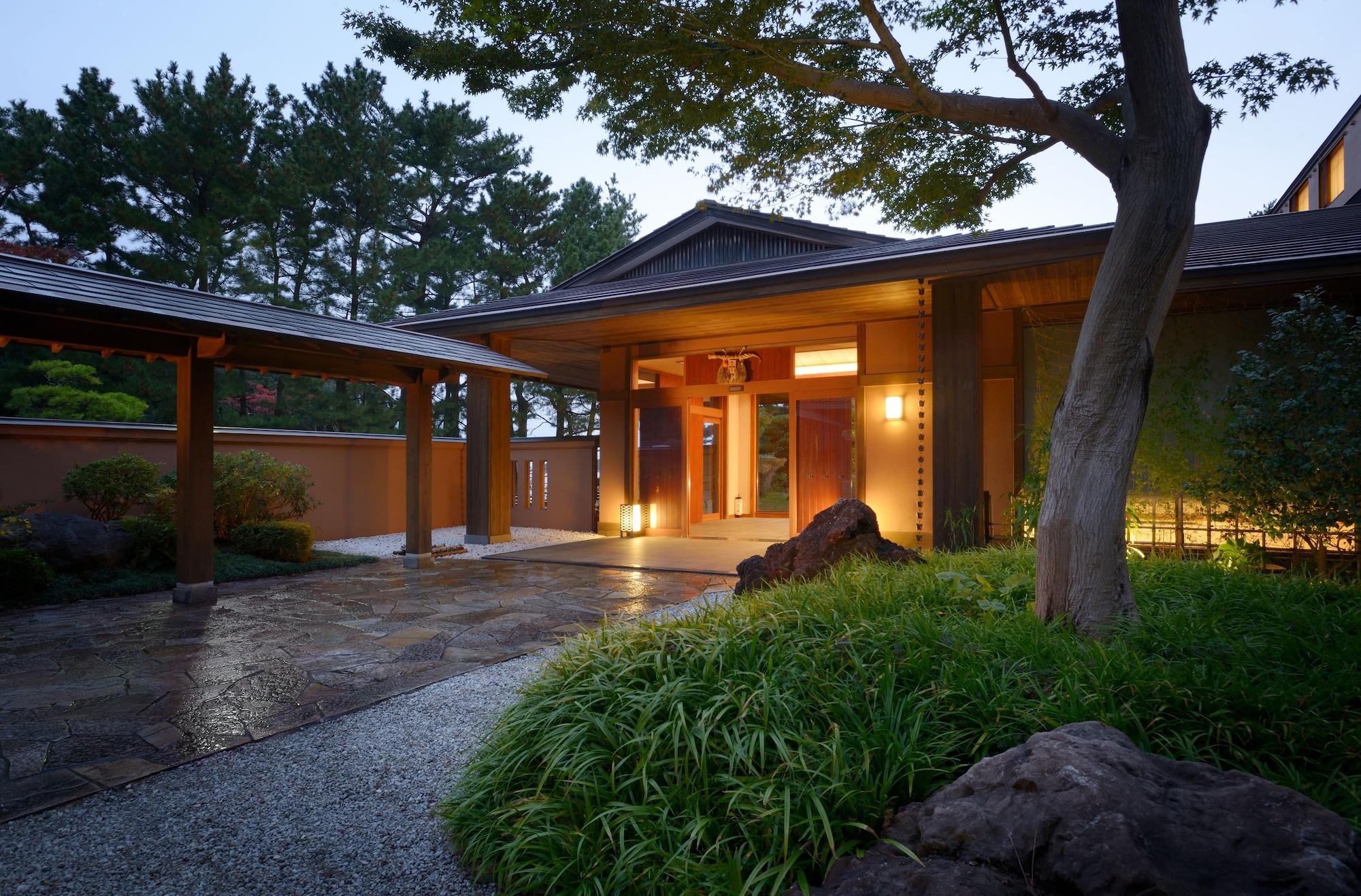 Vista Exterior Shiojitei