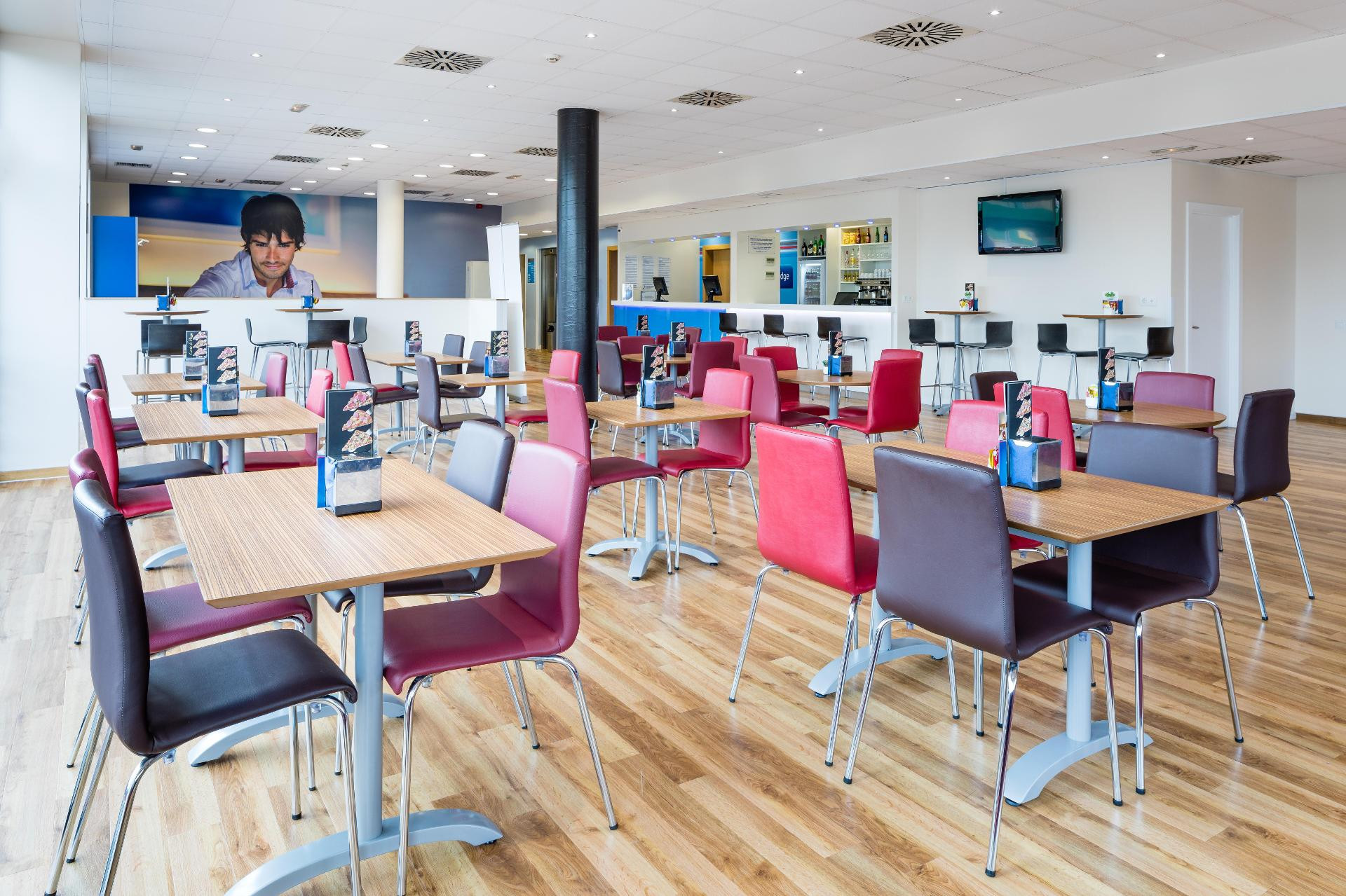 Vista Lobby Hotel Travelodge Barcelona Fira