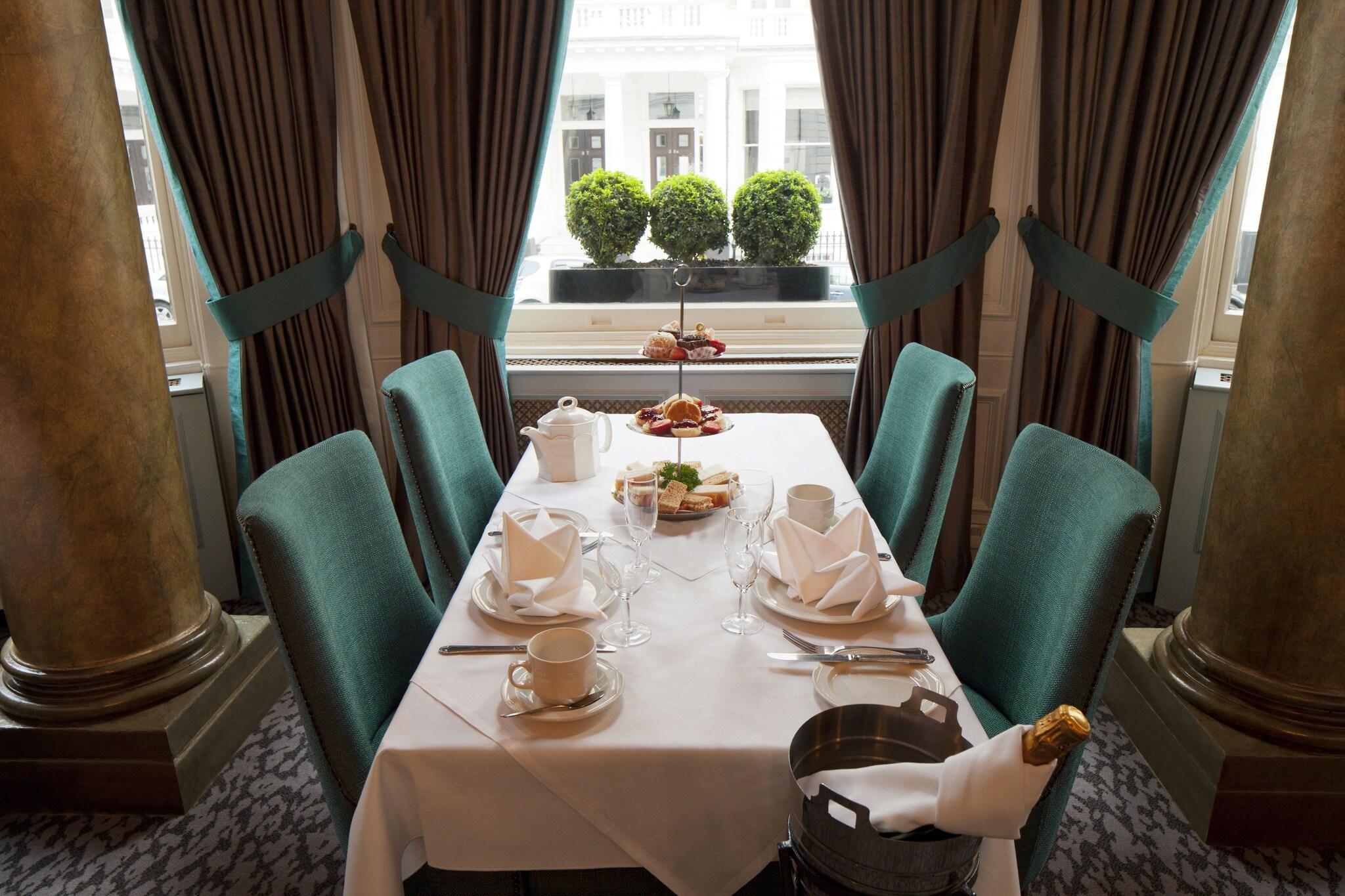 Restaurant Gem Strathmore Hotel