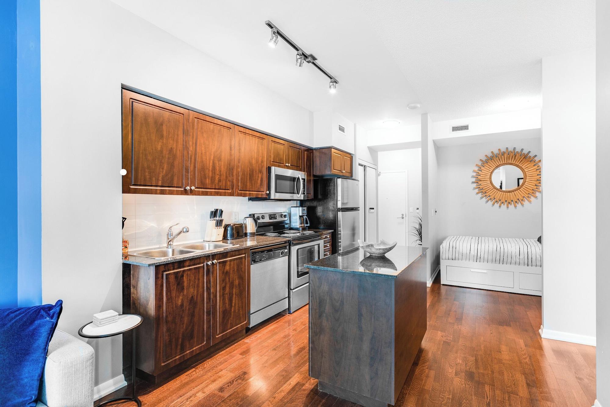 Equipamiento de Habitación AOC Suites - Luxury Condo - City View