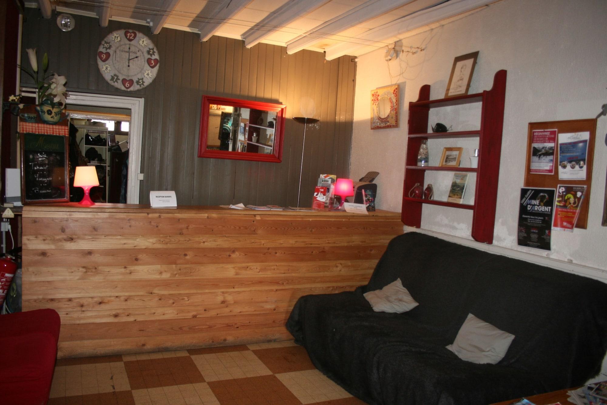 Vista Lobby Chalet Hôtel La Rafale