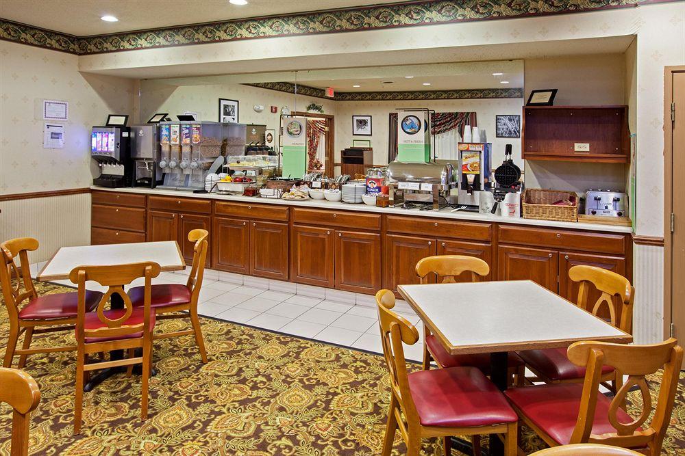 Restaurante Country Inn & Suites By Carlson, Galesburg, IL