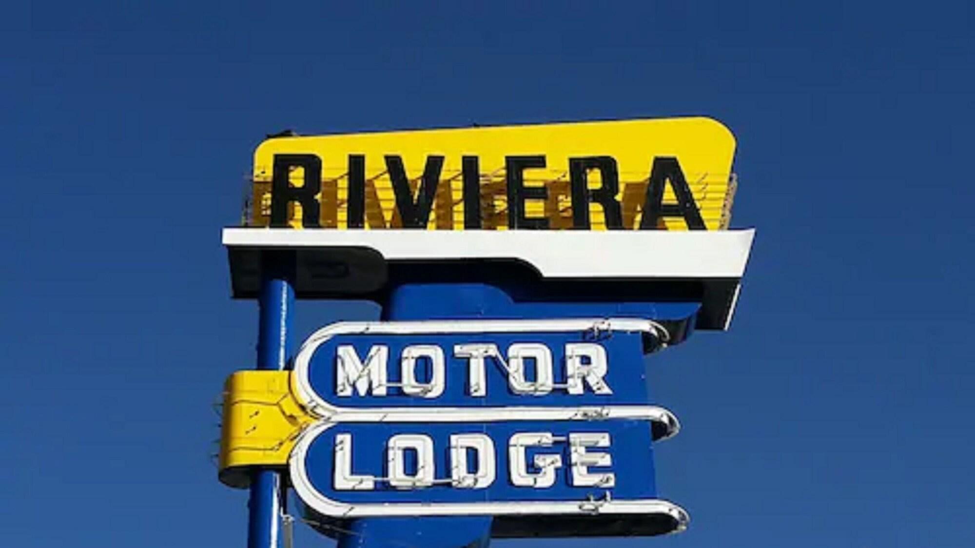 Varios Riviera Motor Lodge