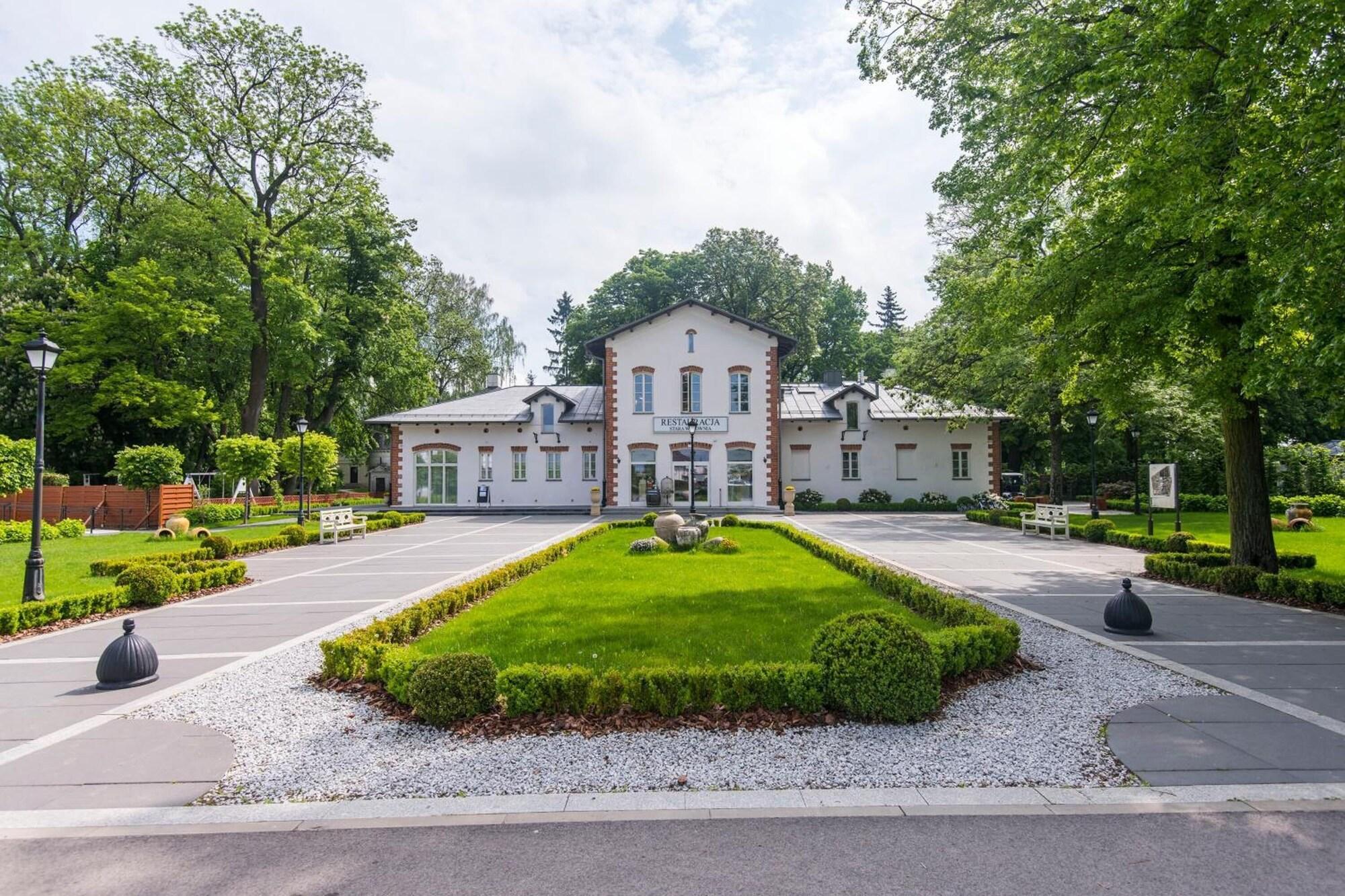 Vista Exterior Palac Mala Wies