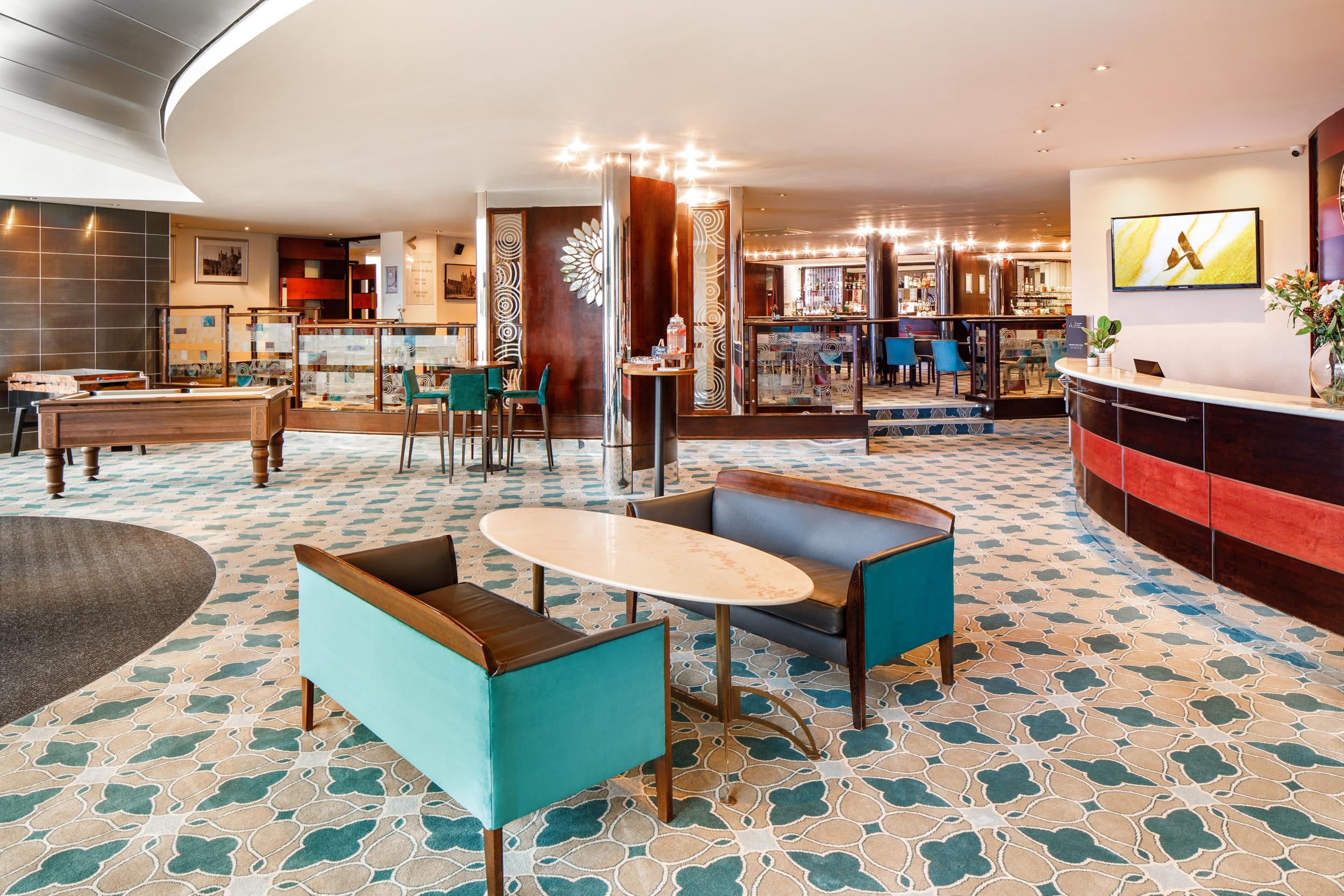 Vista Lobby Mercure Chester Abbots Well Hotel