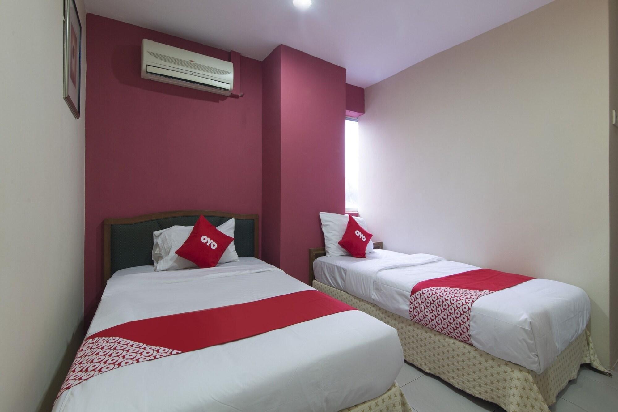 Varios OYO 89586 Hotel MNY Wangsa Inn