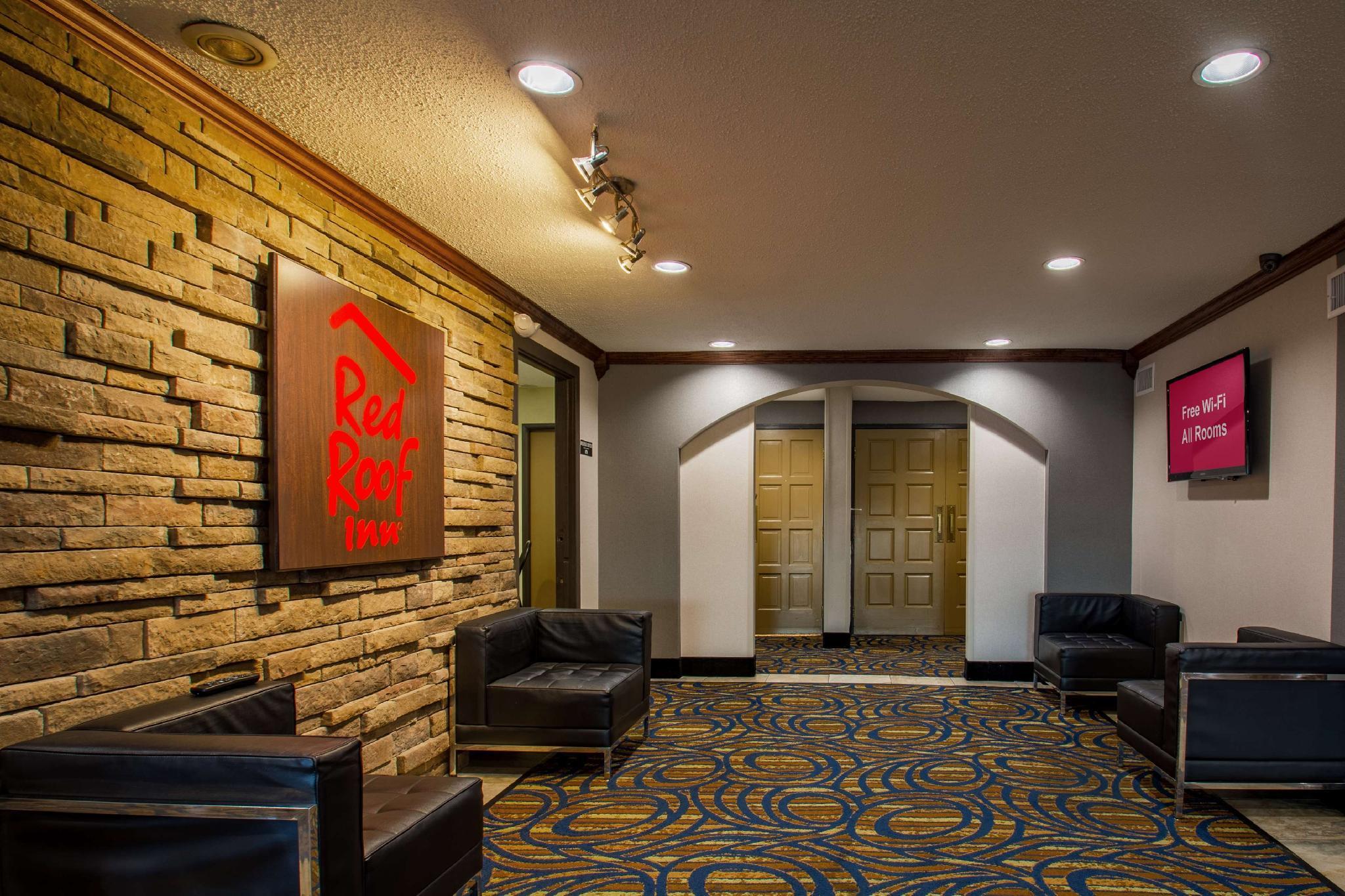 Vista Lobby Red Roof Inn Batavia