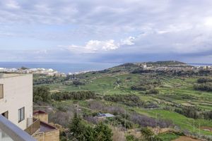 Alquiler Vacacional - Stunning Apartment With Pool-hosted by Sweetstay