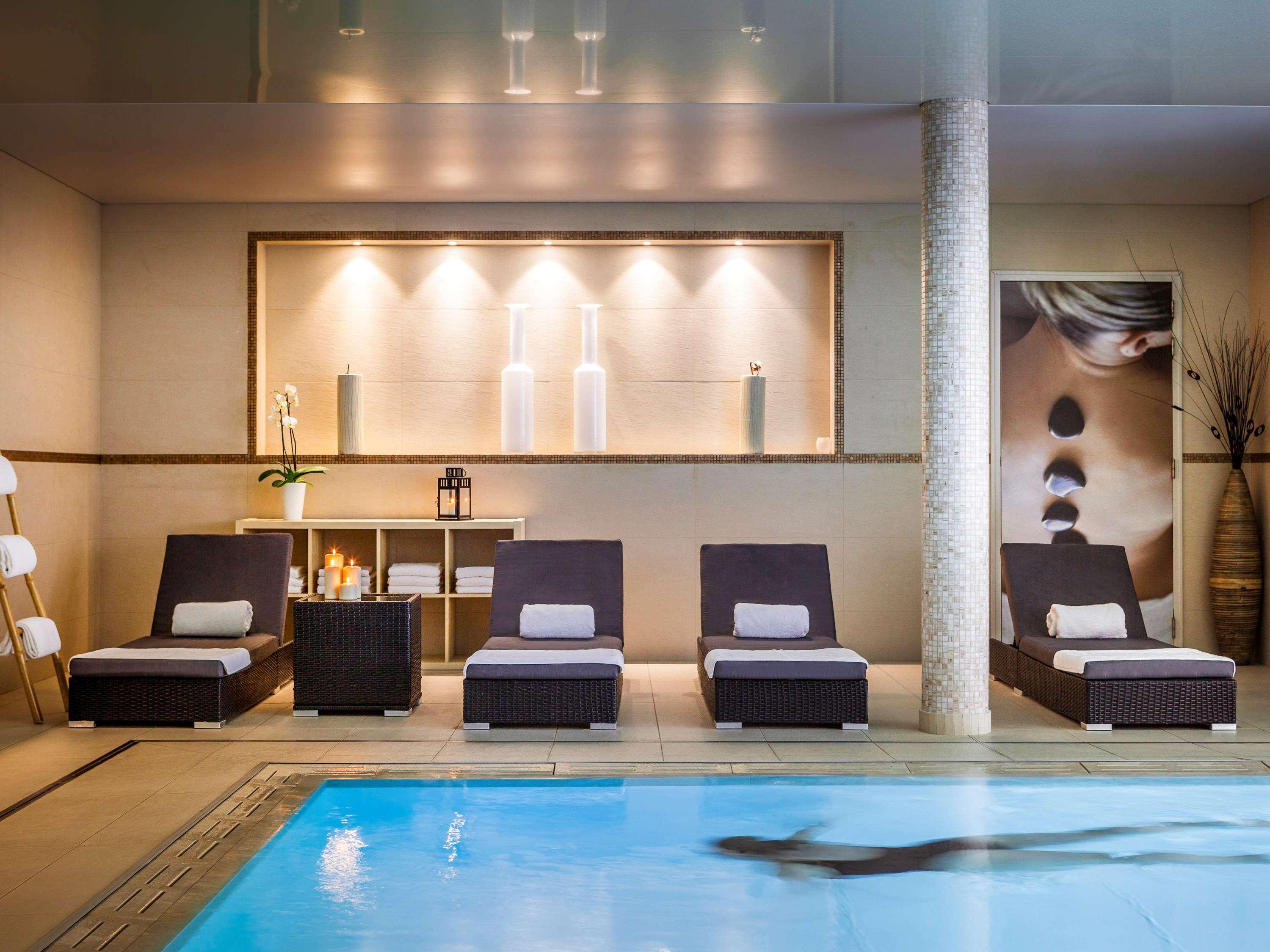 Vista Exterior Novotel Spa Rennes Centre Gare