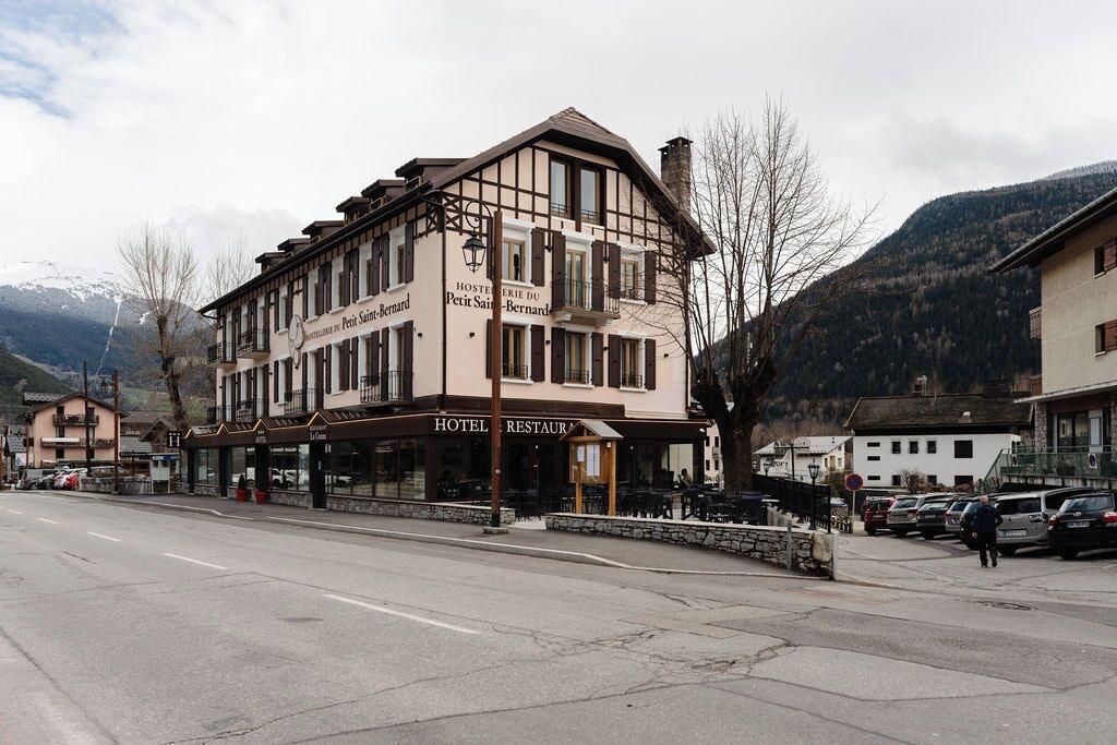 Varios Hostellerie du petit Saint Bernard