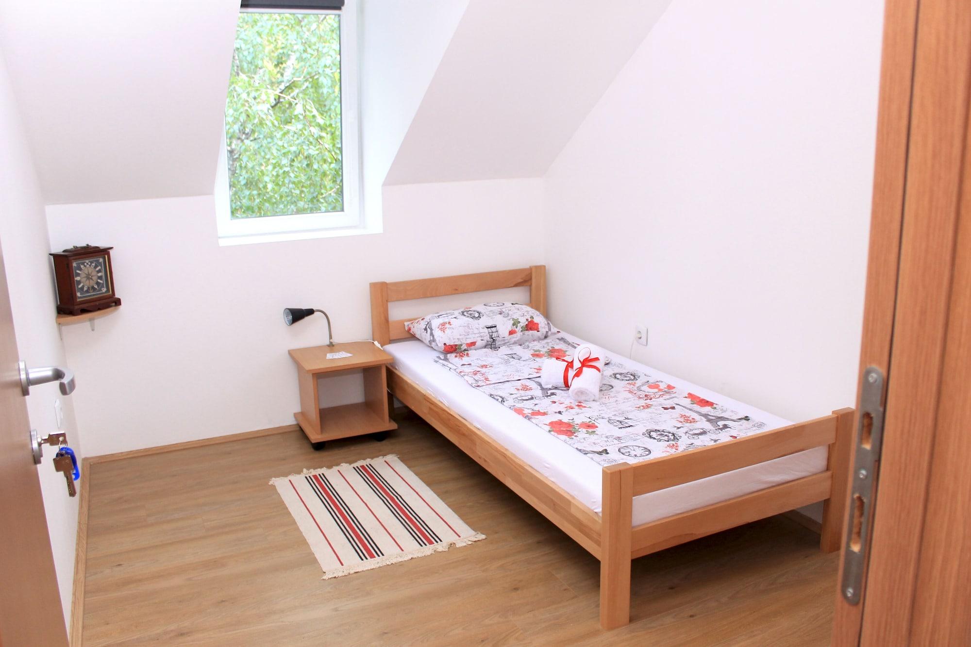 Varios Hostel A&A