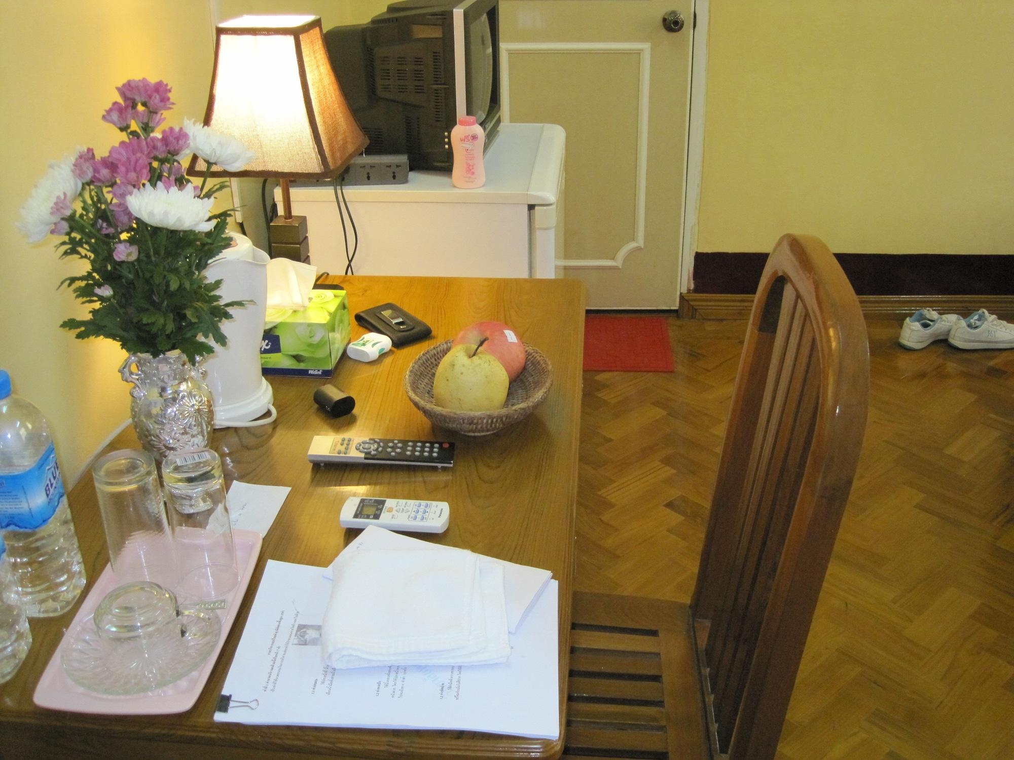 Set de Habitación Golden Guest Inn