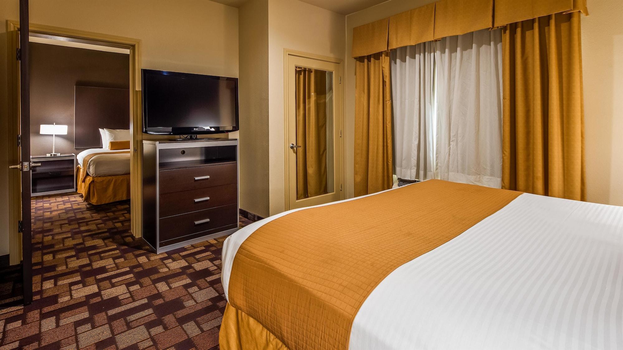 Habitación Best Western Windsor Pointe Hotel & Suites-Frost Bank Center