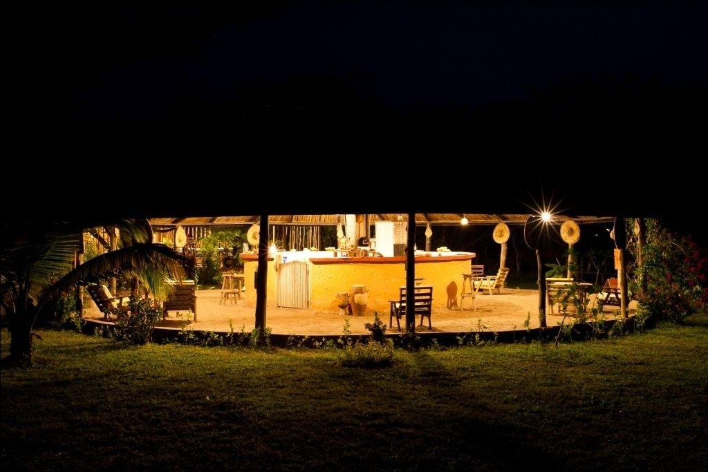 Bar/Salón Barbara's Village