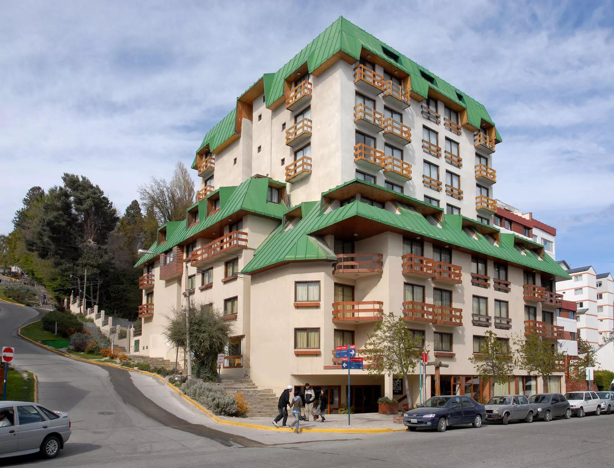 Vista Exterior Soft Bariloche Hotel