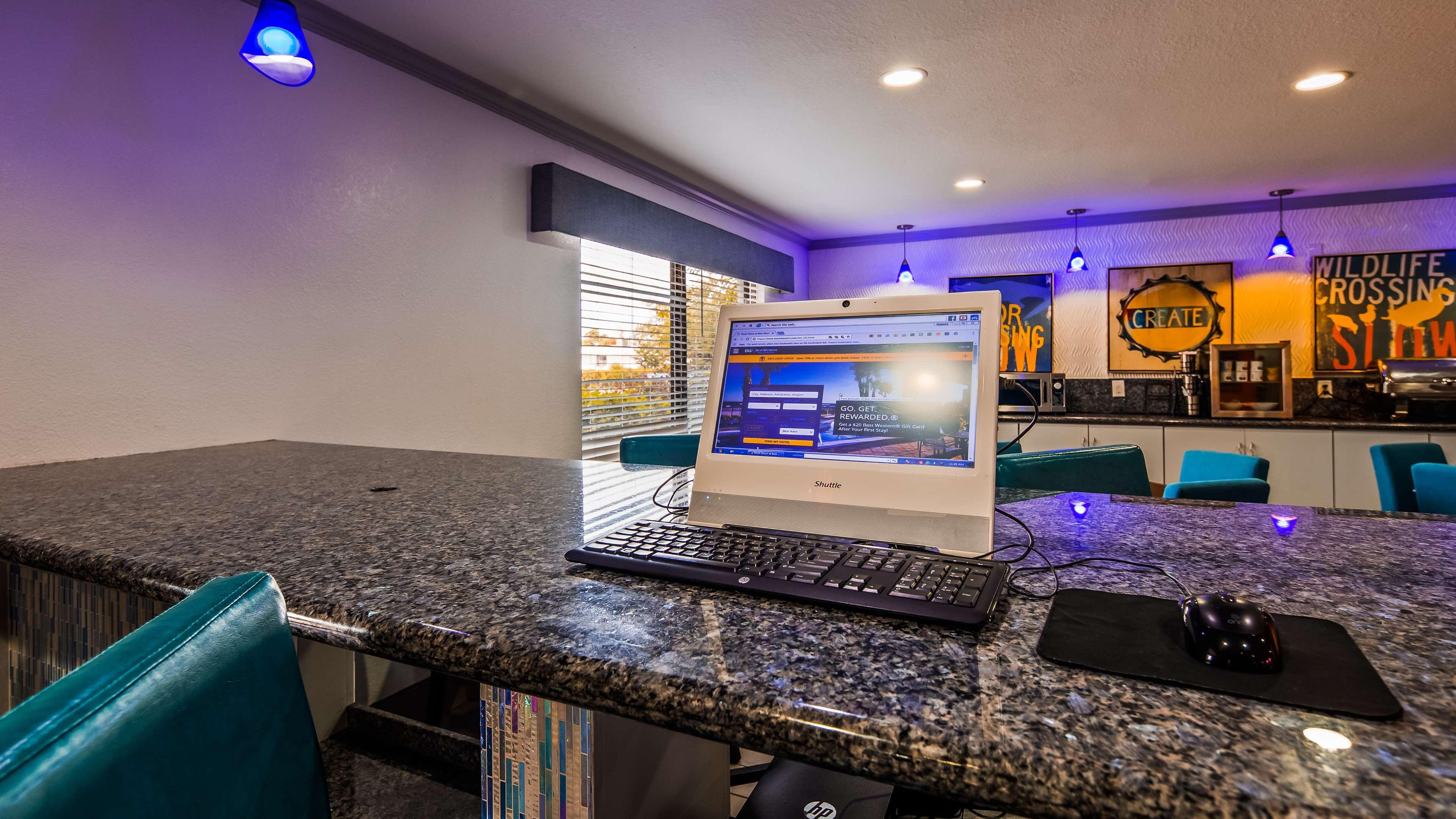 Centro de Negocios Best Western Plus Orange County