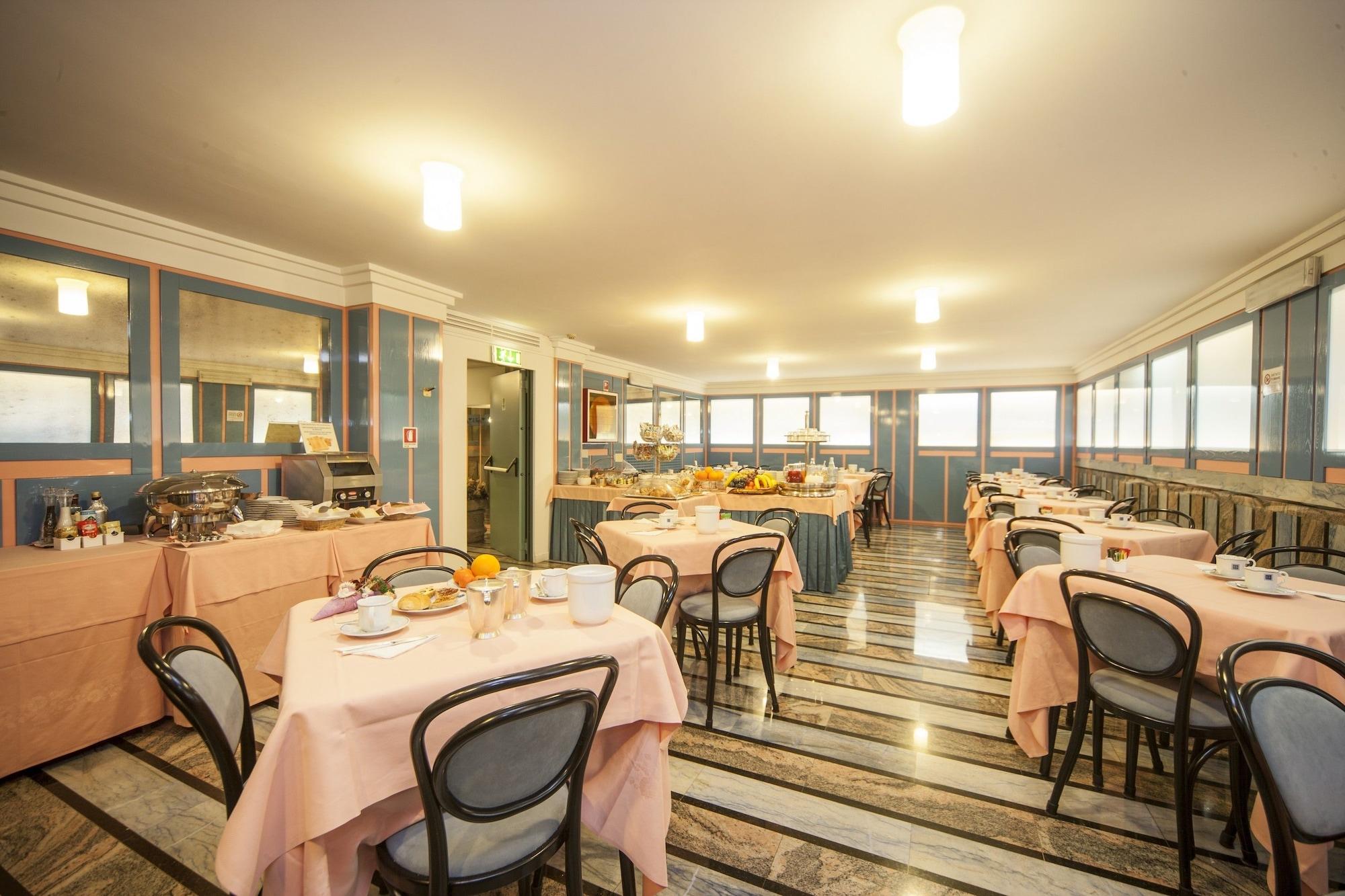 Bar/Salón Hotel Bisanzio