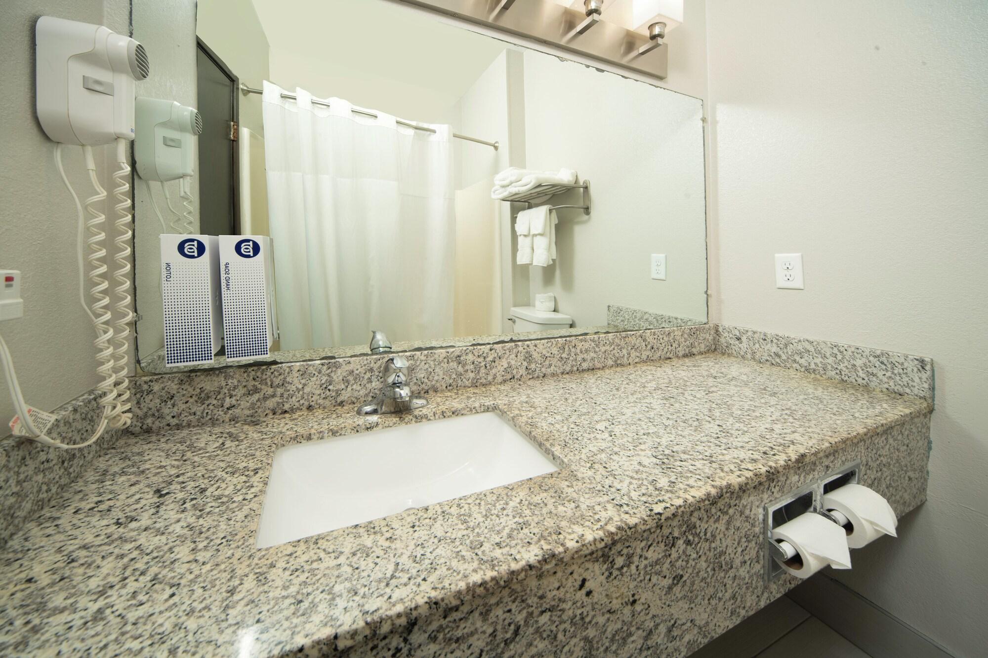 Equipamiento de Habitación BridgePointe Advantage by BPhotels