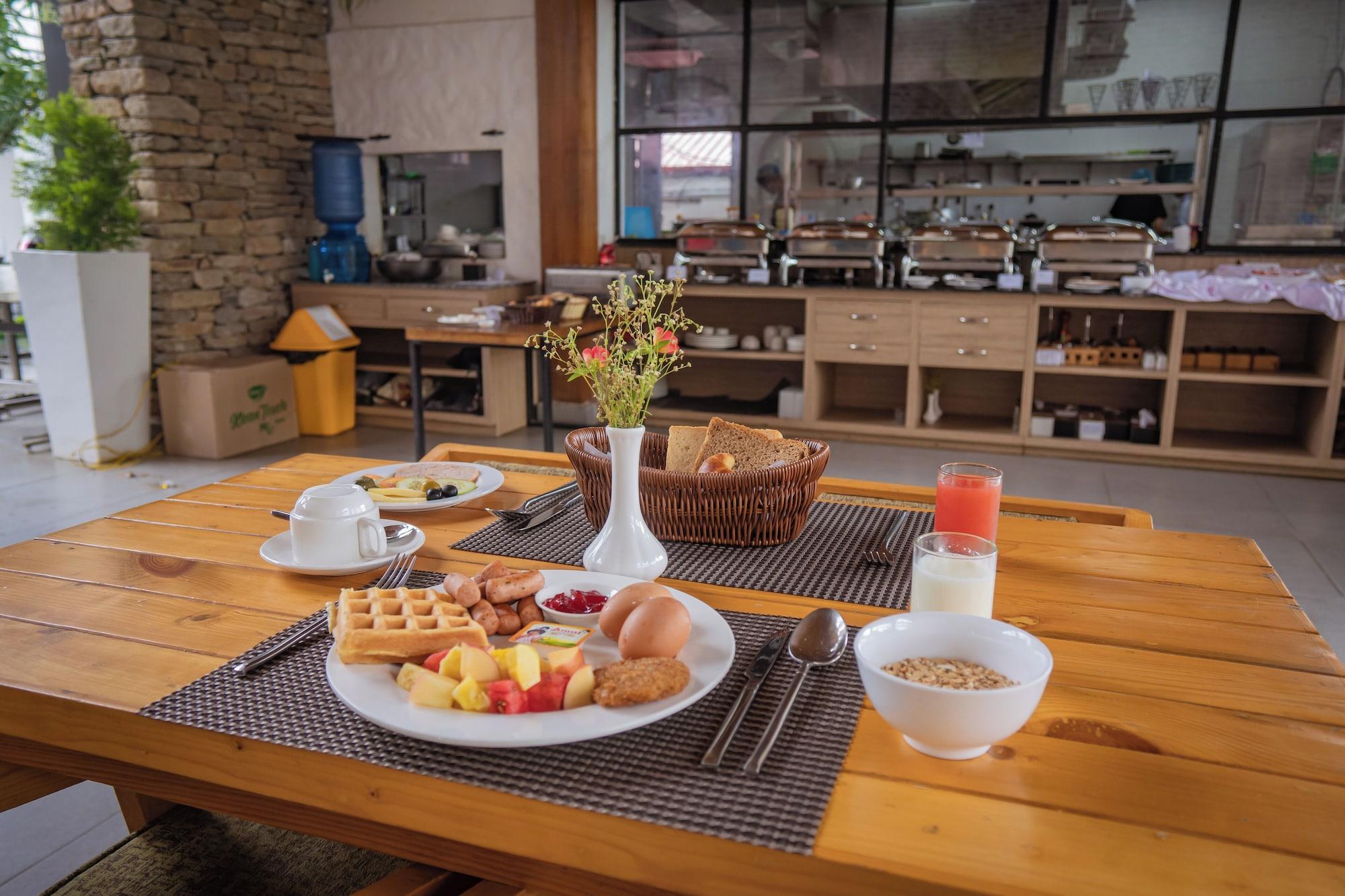 Restaurant Majestic Lakefront Hotel & Suites