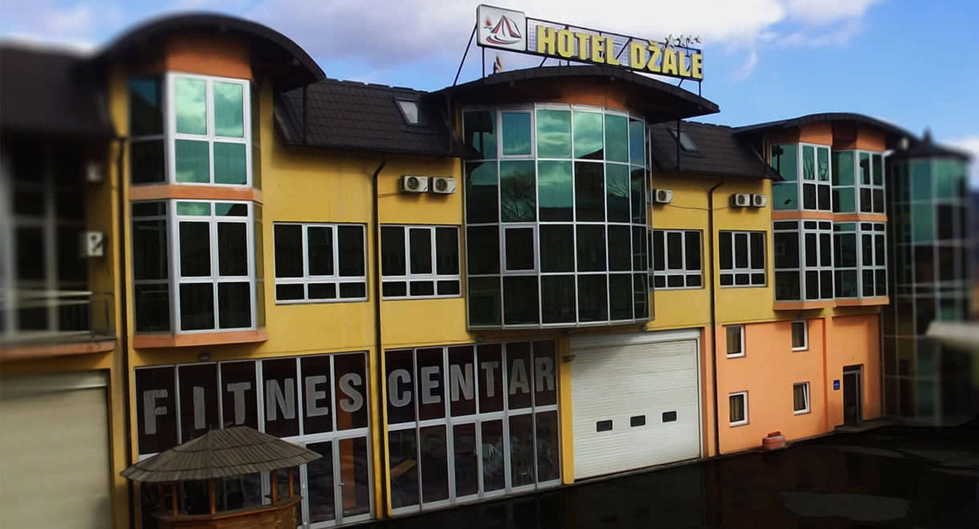 Varios Hotel Džale