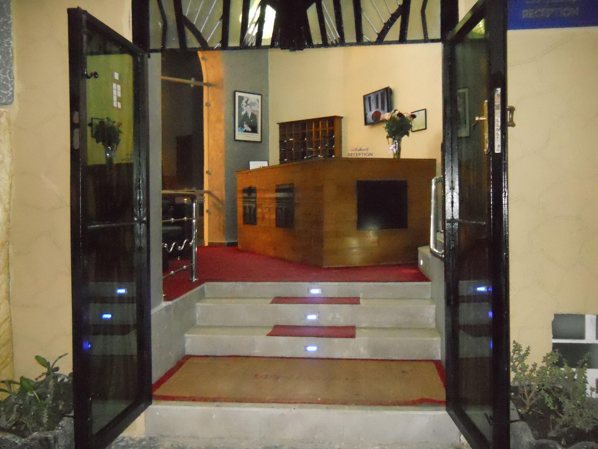 Vista Lobby Hôtel Miramar