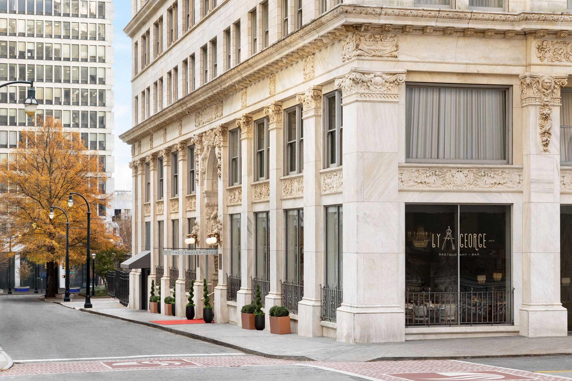 Vista Exterior The Candler Hotel Atlanta, Curio Collection by Hilton