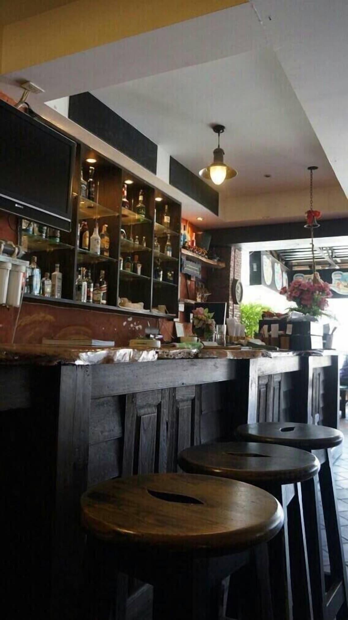 Bar/Salón Joy Residence