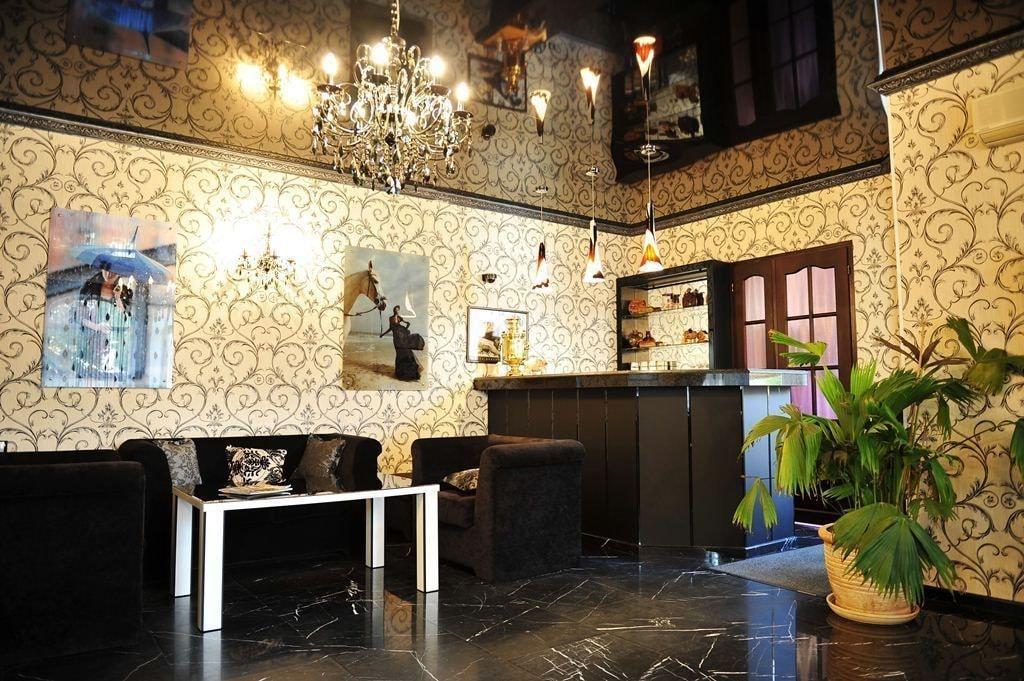 Vista Lobby Diplomat Club Hotel