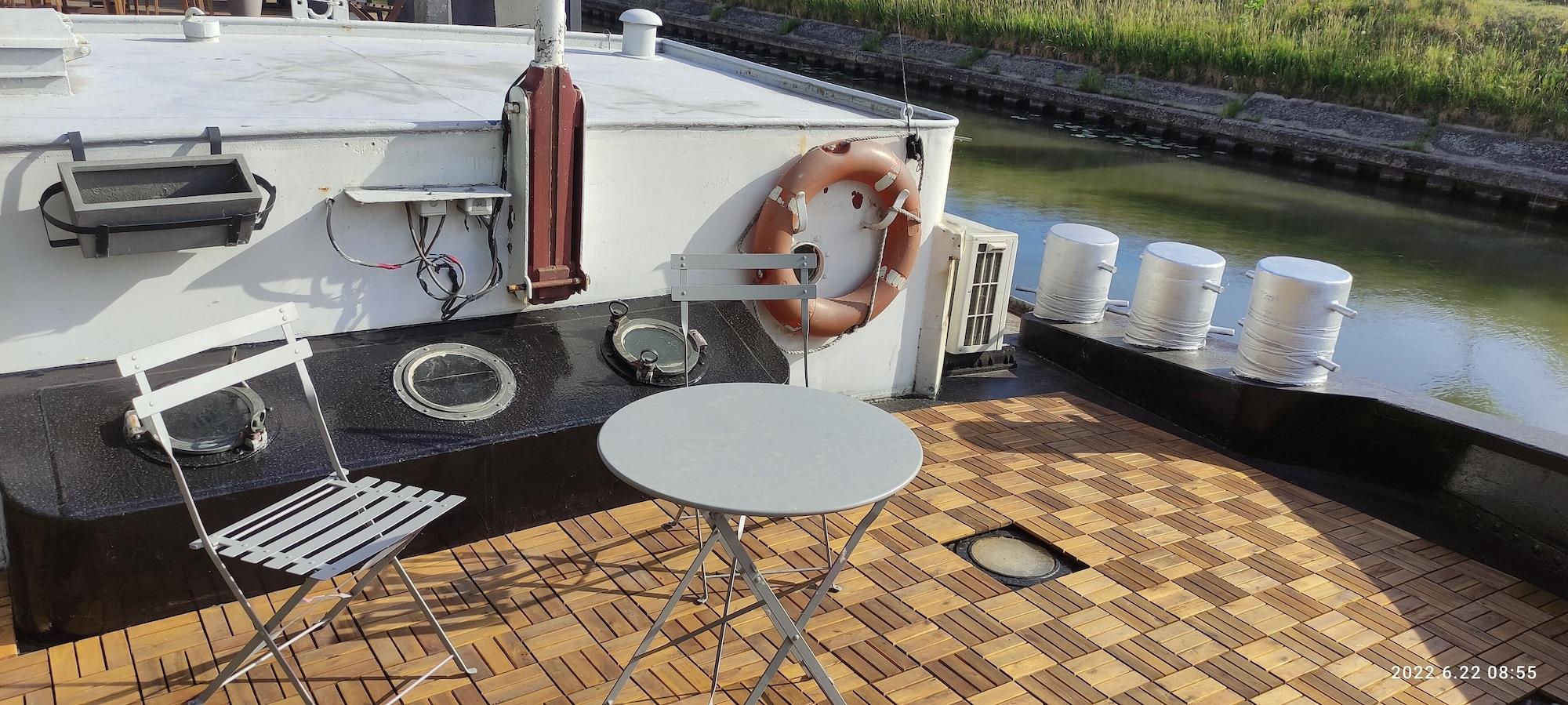 Equipamiento de Habitación BnB Boat