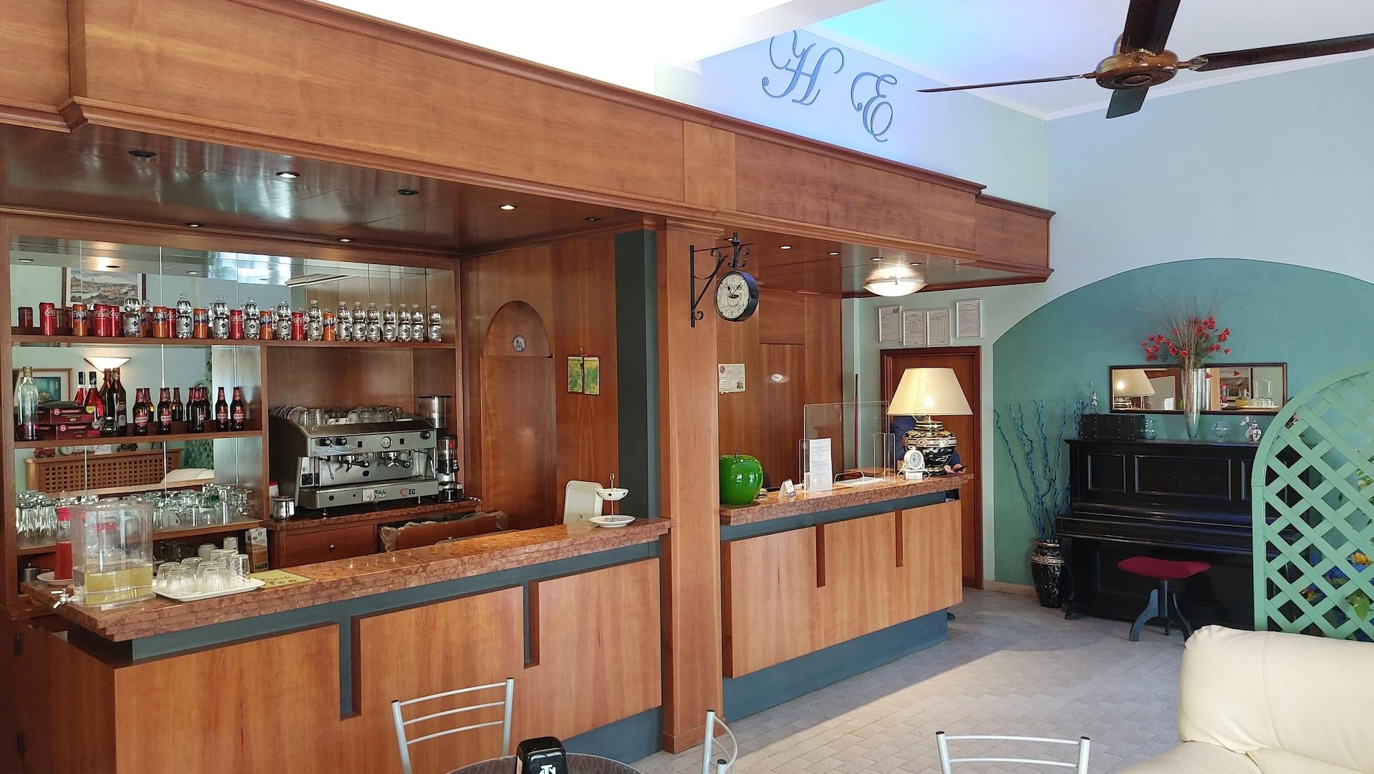 Bar/Salón Hotel Etrusco