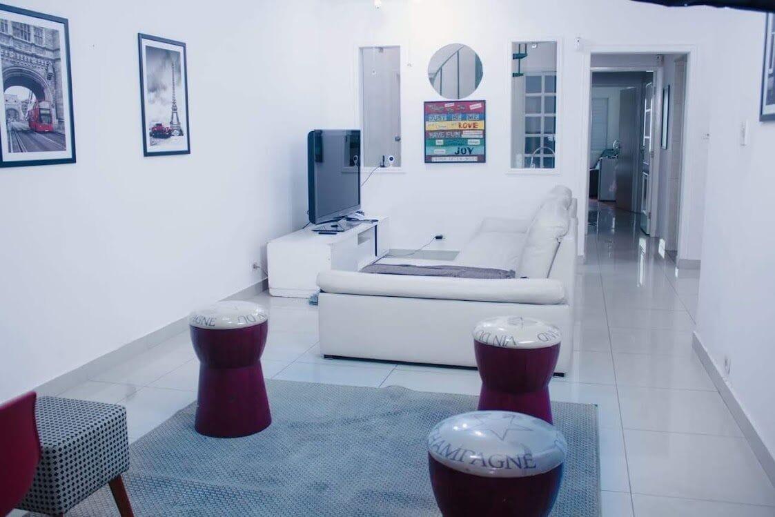 Vista Lobby WR7 Hostel